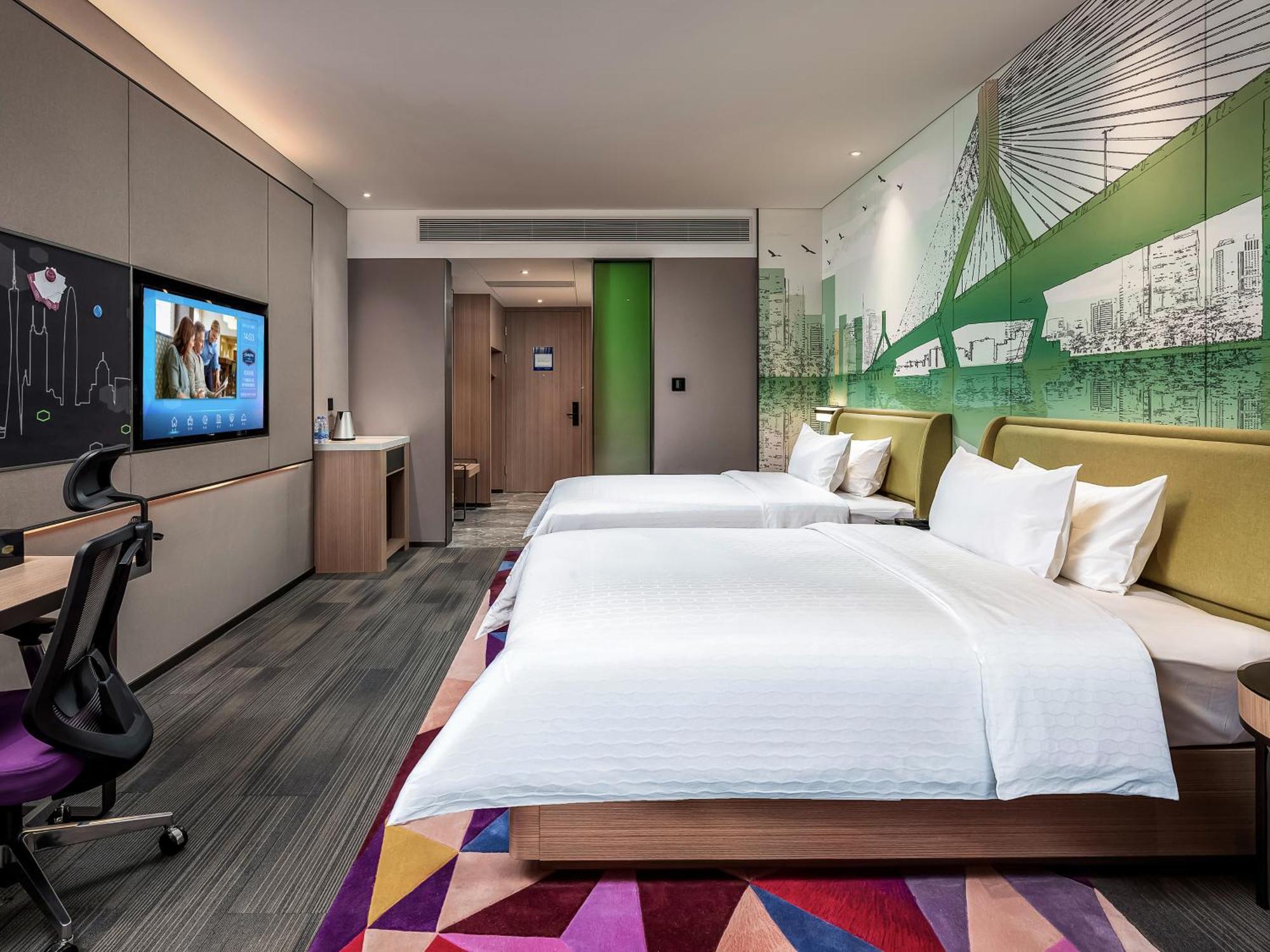 Hotel Hampton By Hilton Panyu Avenue 4*