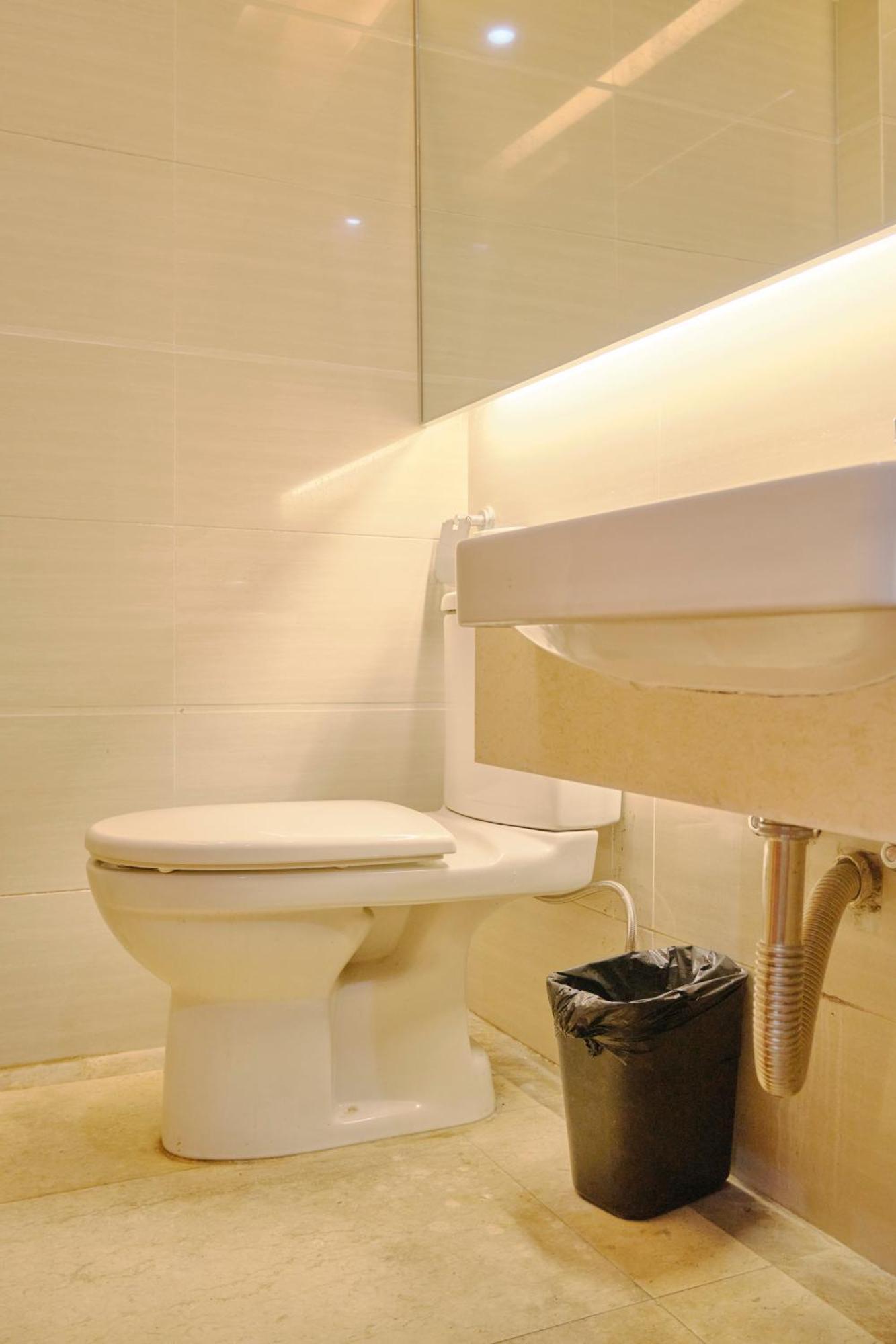 Uhome Service Apartment *