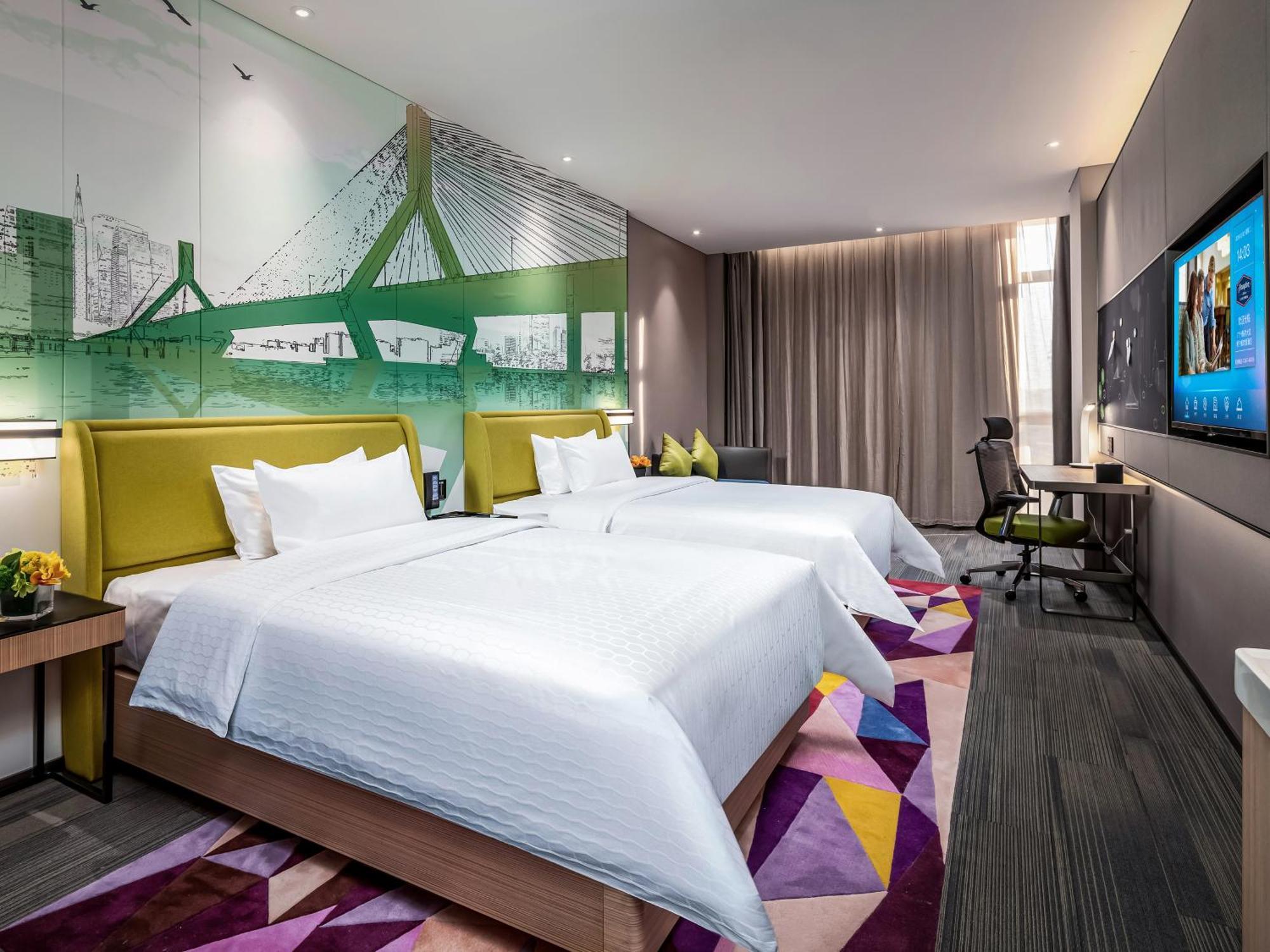 Hotel Hampton By Hilton Panyu Avenue 4*