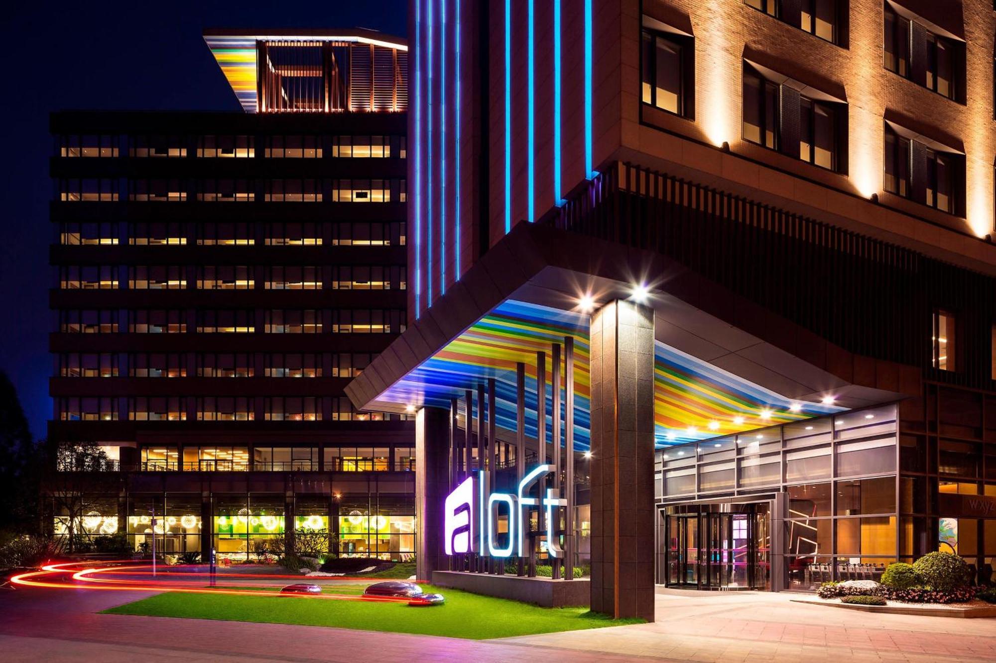 Hotel Aloft Park 4*