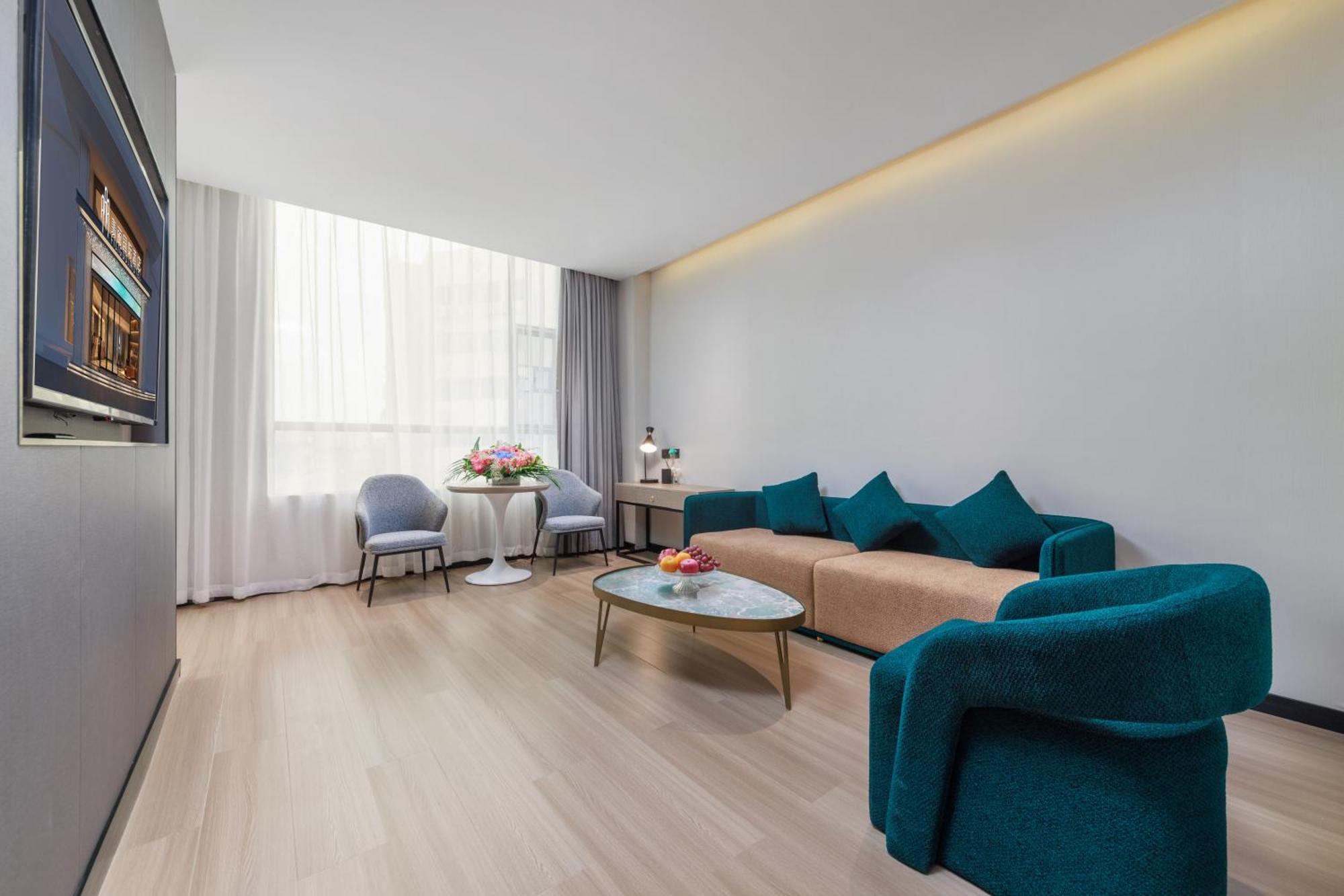 Hotel Feili International
