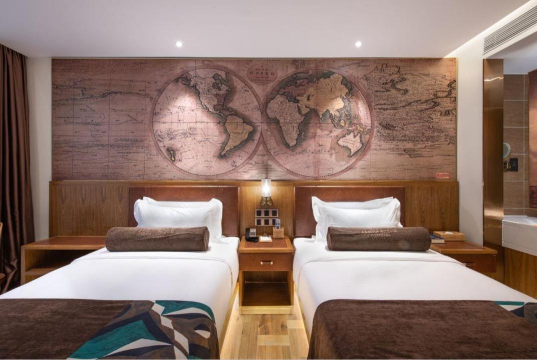 James Joyce Coffetei- Beijing Road Metro Station Pedestrian Street Branch Hotel