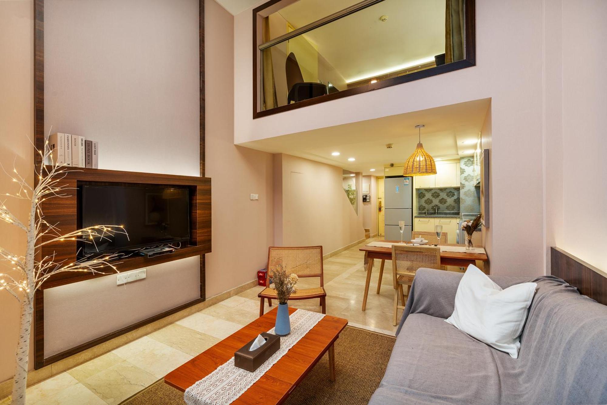 Apartment Raffles Executive Apartment: Fair Convenience At Zhengjia Plaza