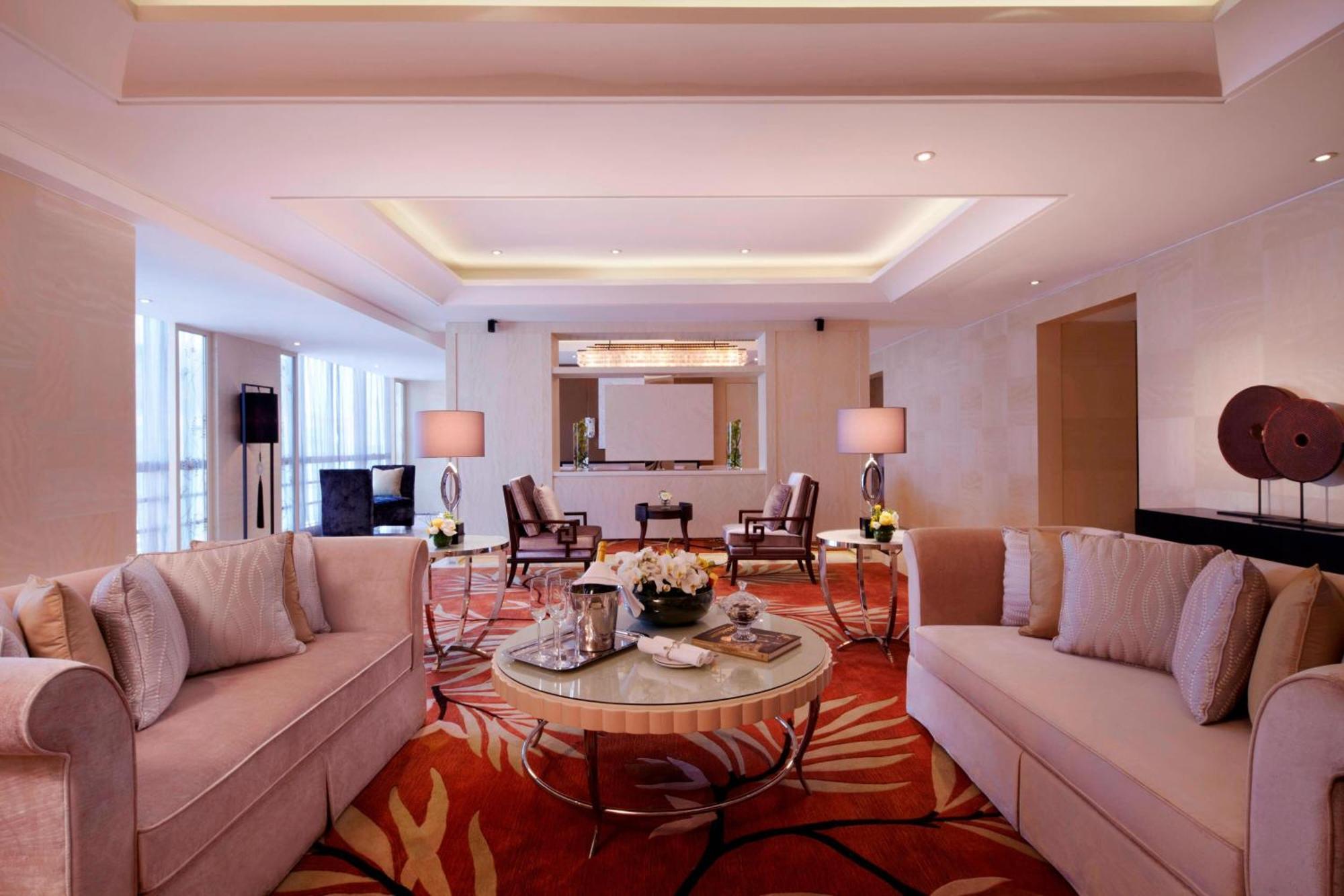Marriott Tianhe Hotel 5*