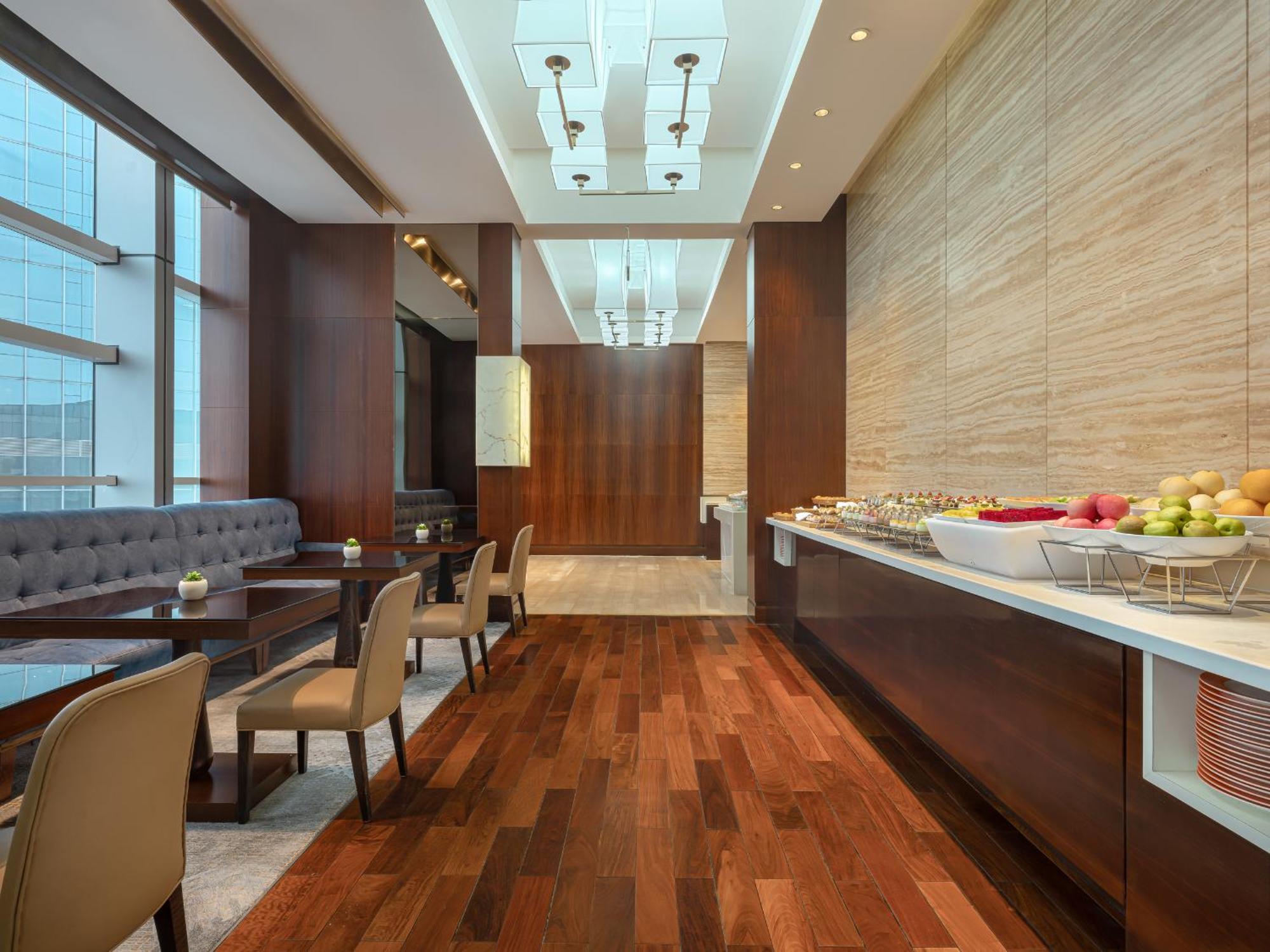 Sheraton Hotel 5*