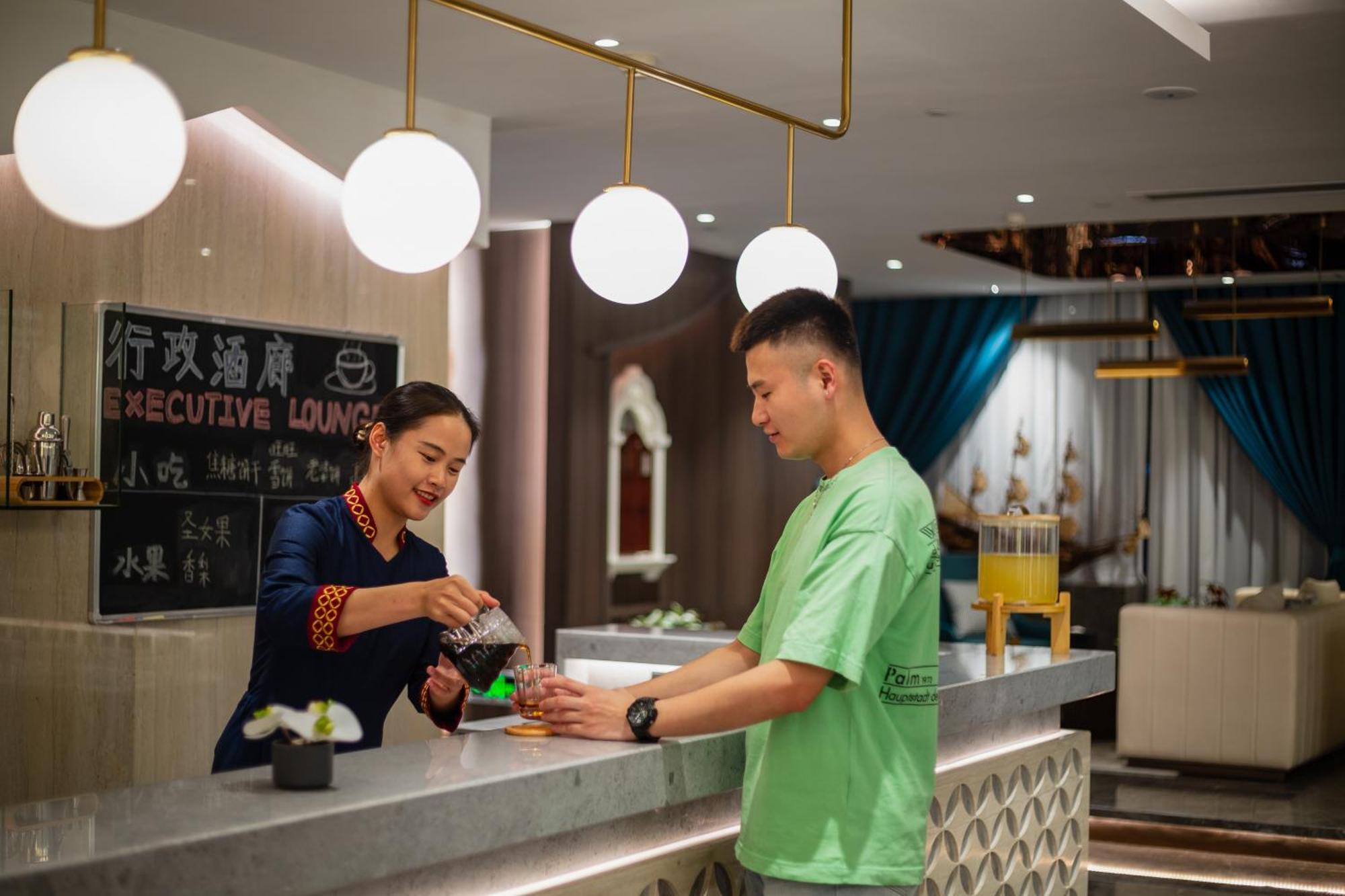 Hotel Wogo Yuanbao Hotel-zhujiang New Town-free Fair Shuttle Bus & Overseas Buyer Registration Services