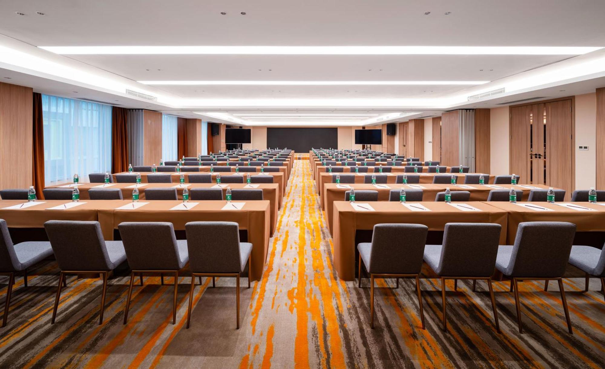 Wogo Yuanbao Hotel-zhujiang New Town-free Fair Shuttle Bus & Overseas Buyer Registration Services 5* Canton
