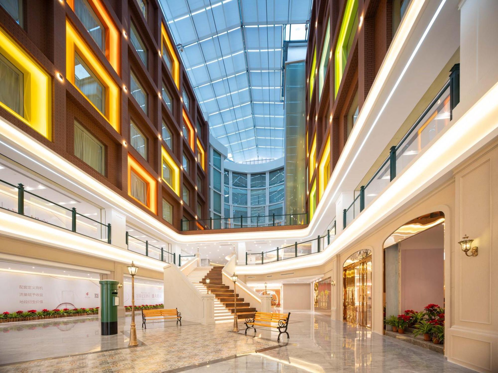 Wogo Yuanbao Hotel-zhujiang New Town-free Fair Shuttle Bus & Overseas Buyer Registration Services Hotel 5*