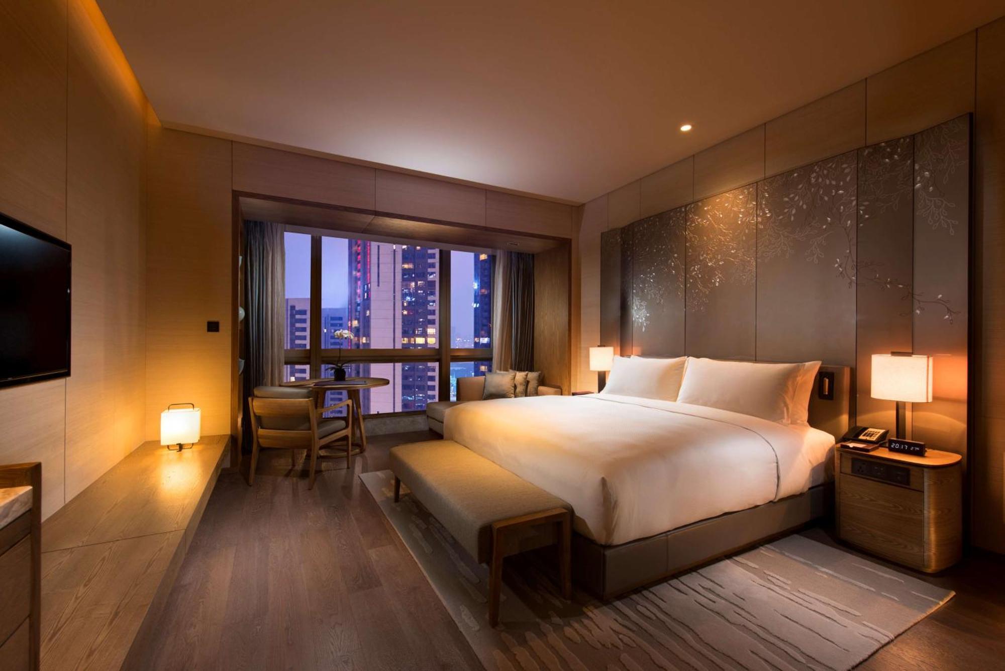 Hotel Conrad - Free Shuttle Between And Exhibition Center During Fair & Exhibitor Registration Counter 5*