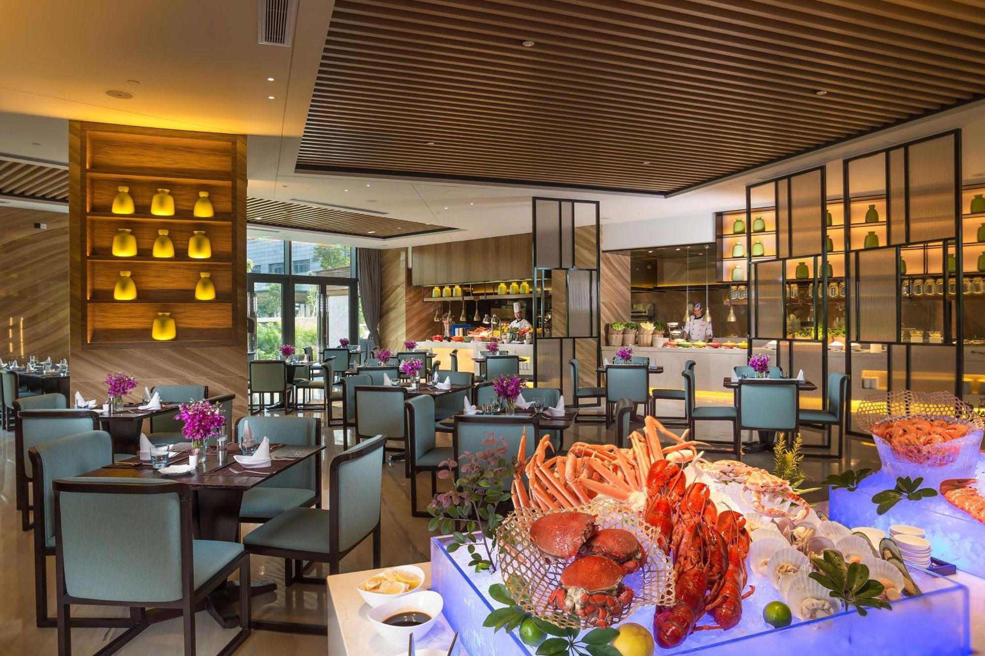Doubletree By Hilton Science City-free Shuttle Bus Service During Fair Period Hotel 5*