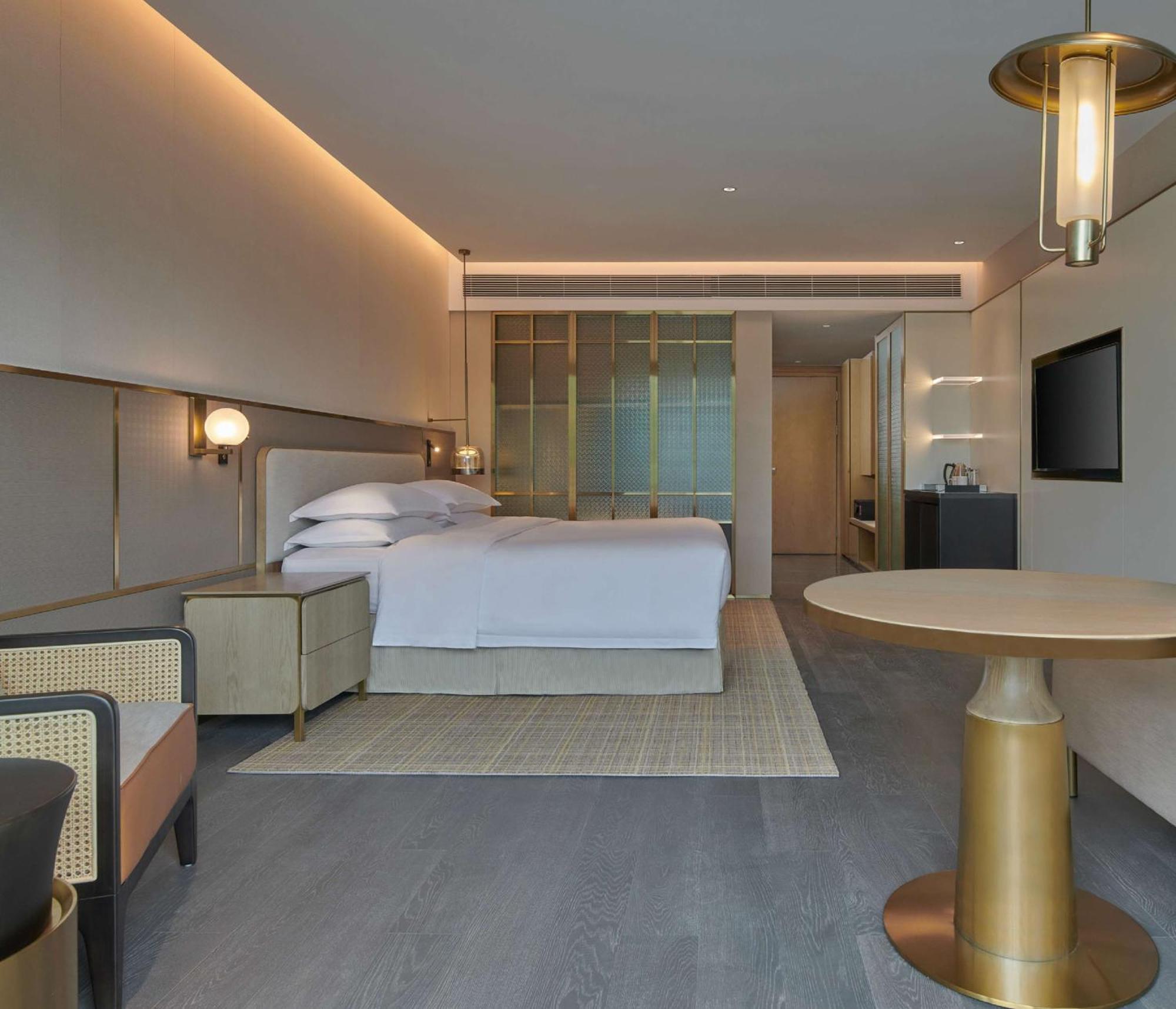 Hilton Science City, Free Shuttle Bus During Fair Hotel Guangzhou