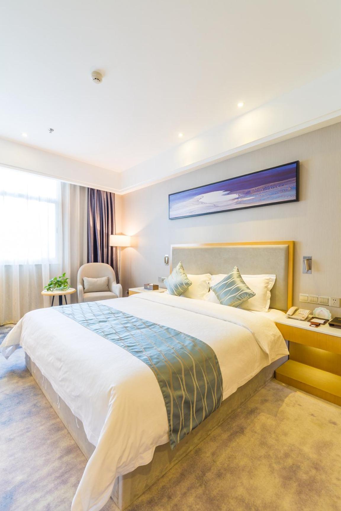Seaman Hotel-line 2 Jiangnanxi Station 4*