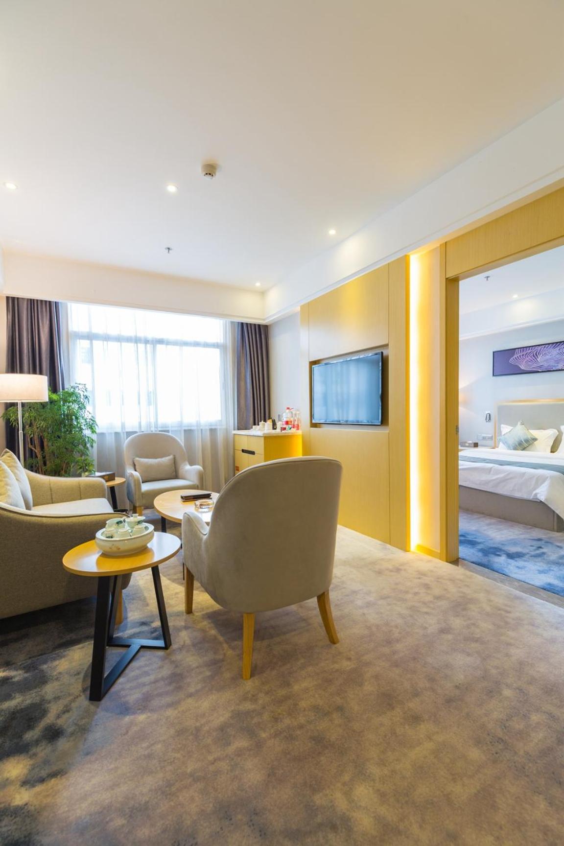 Seaman Hotel-line 2 Jiangnanxi Station Hotel