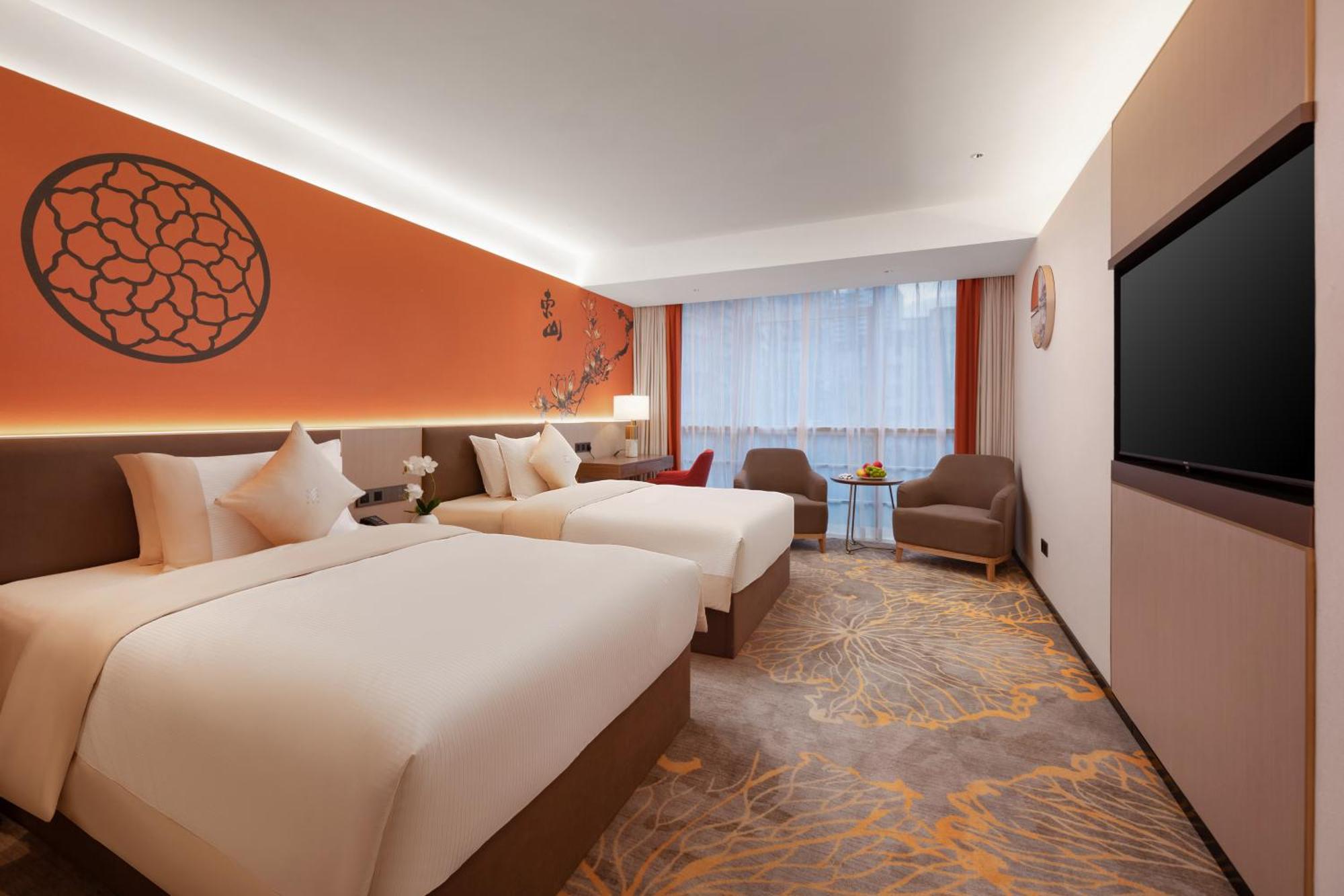 Wogo Yuanbao Hotel-zhujiang New Town-free Fair Shuttle Bus & Overseas Buyer Registration Services 5*