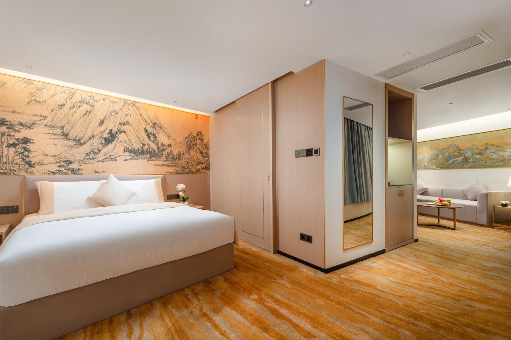 Hotel Wogo Yuanbao Hotel-zhujiang New Town-free Fair Shuttle Bus & Overseas Buyer Registration Services Canton