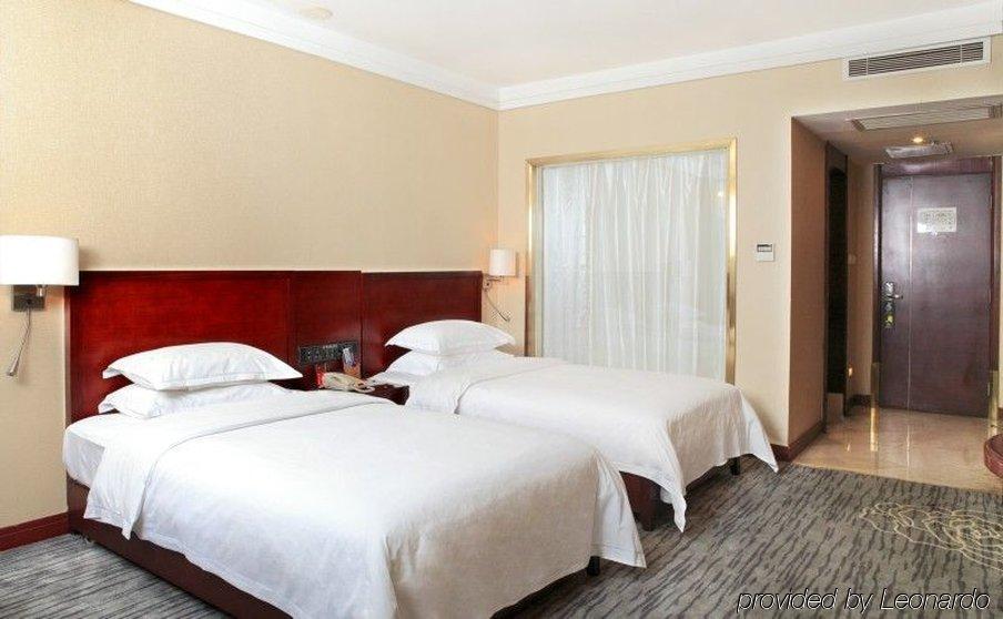 Hotel Paco Business Yuan Cun Branch 4*