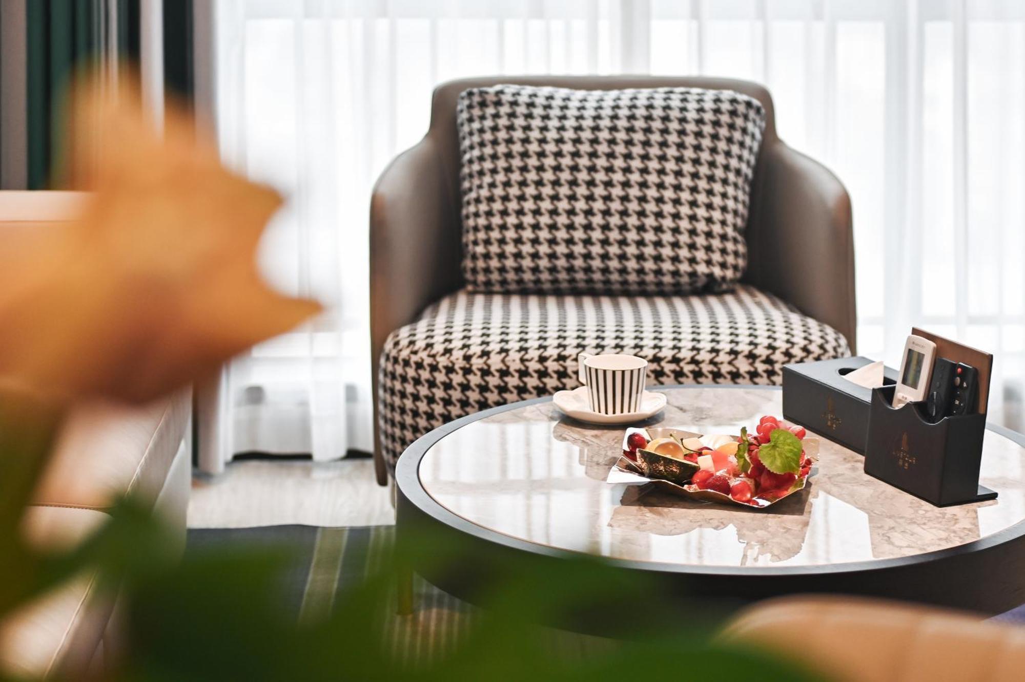 Hotel Livetour Luogang Science