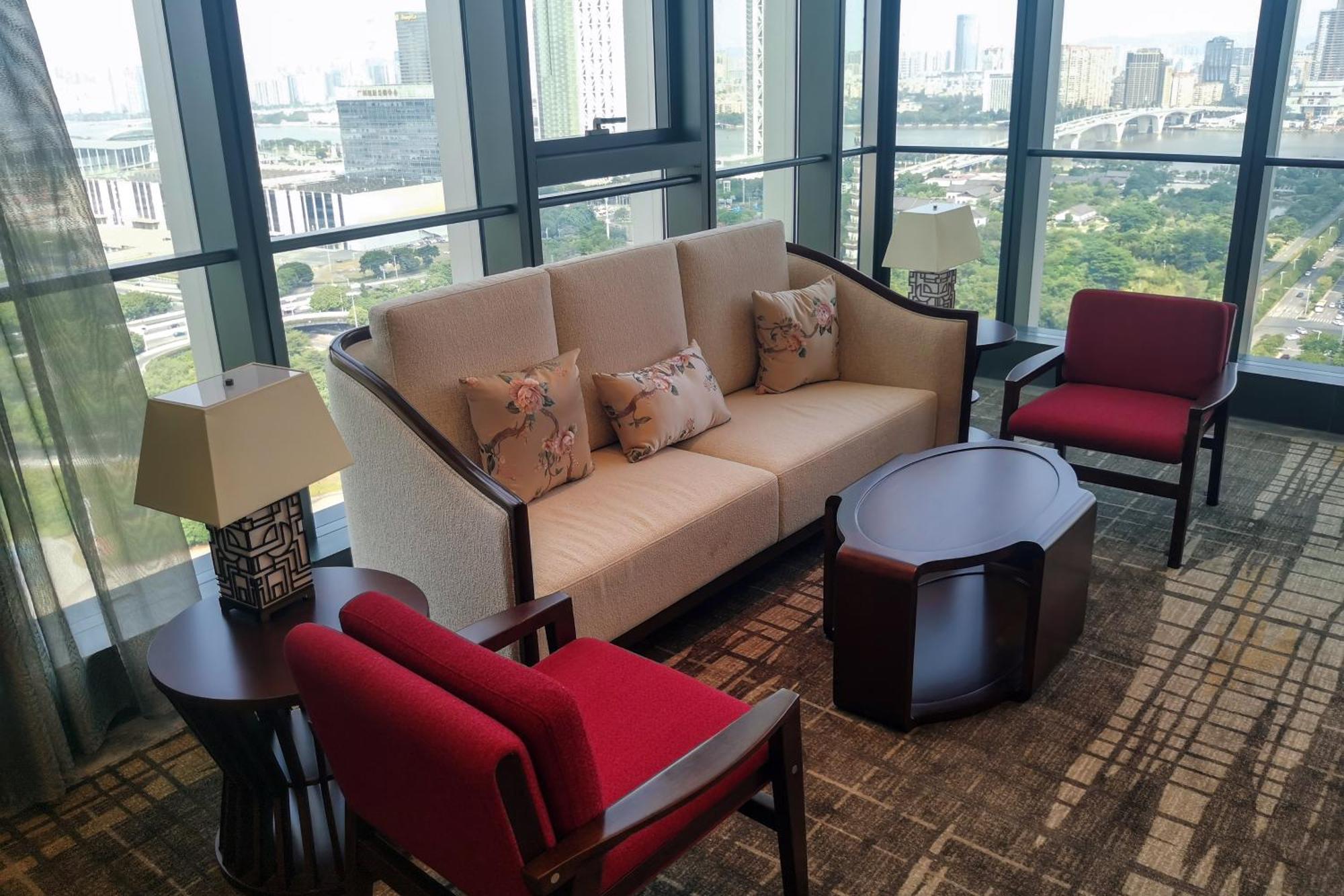 Hotel Pazhou Ln Dongfang Hotel-free Shuttle Bus To The Pazhou Convention Complex During Fair Period Canton