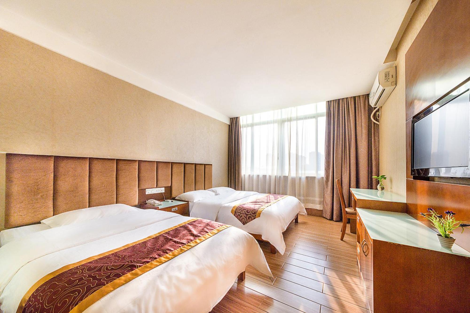 Kaiserdom Baiyun Airport-24-hour Airport-free Shuttle Bus