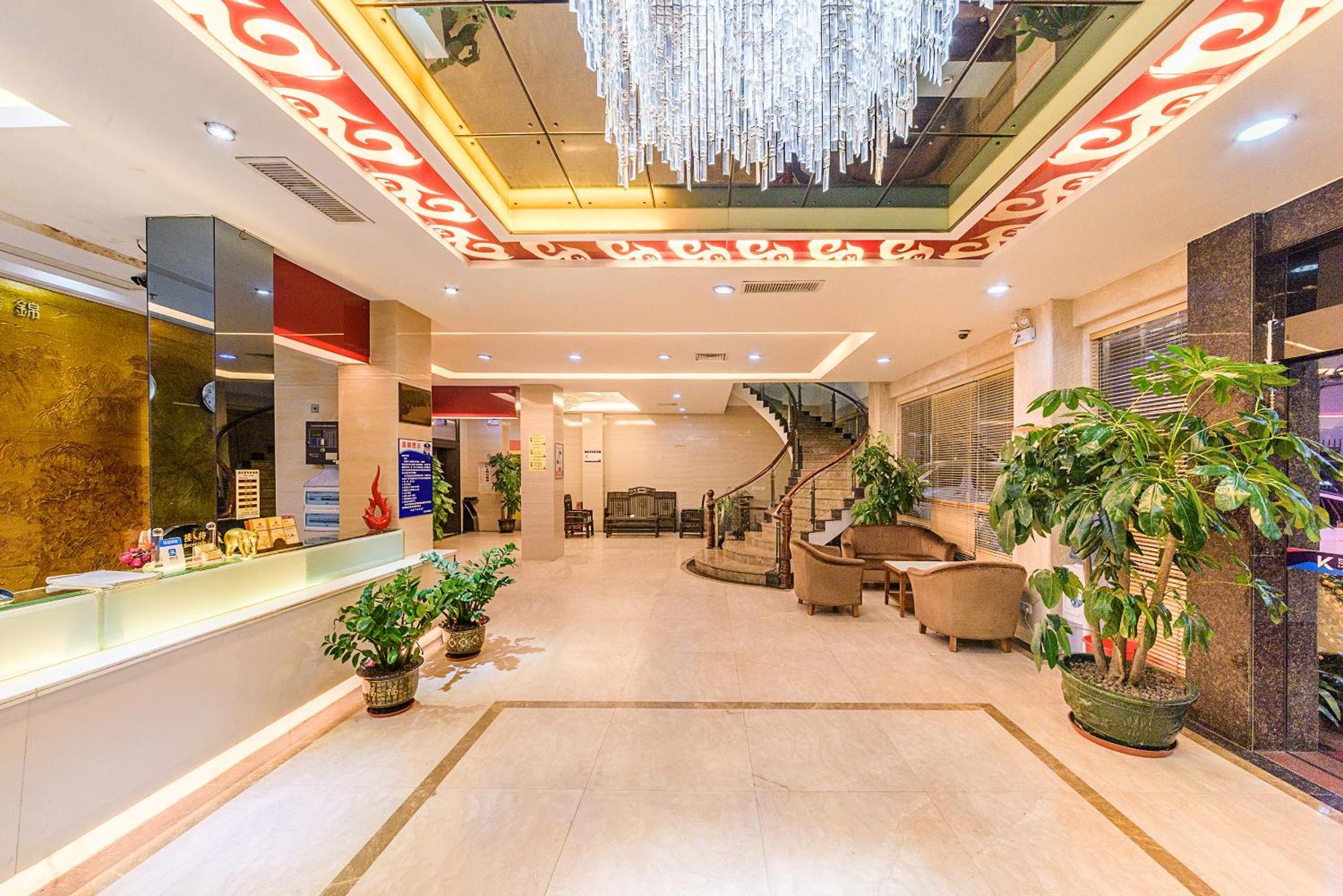 Kaiserdom Baiyun Airport-24-hour Airport-free Shuttle Bus Hotel