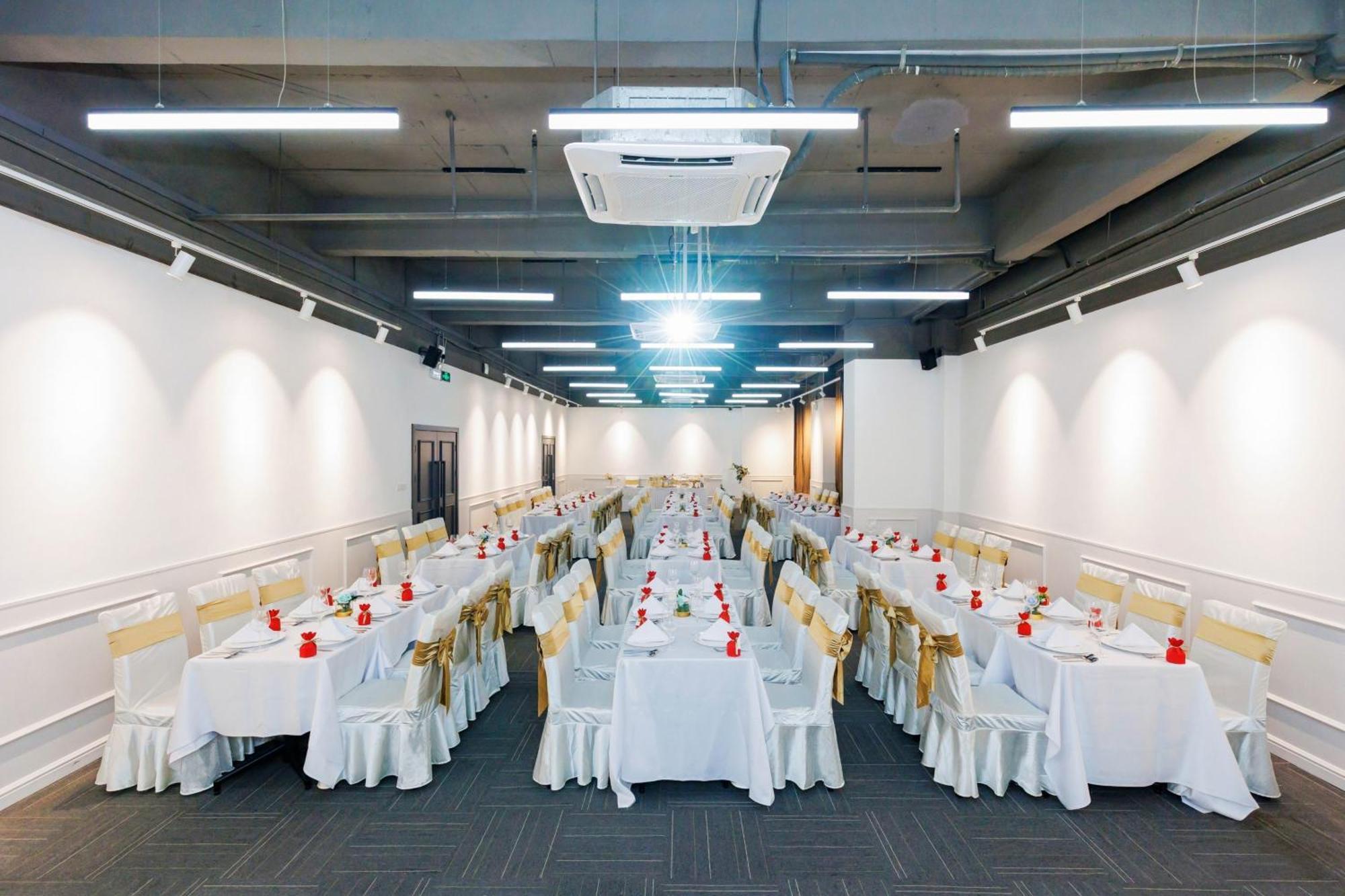 Hotel Bridal Tea House Hotel-free Shuttle Bus For Fair 4*