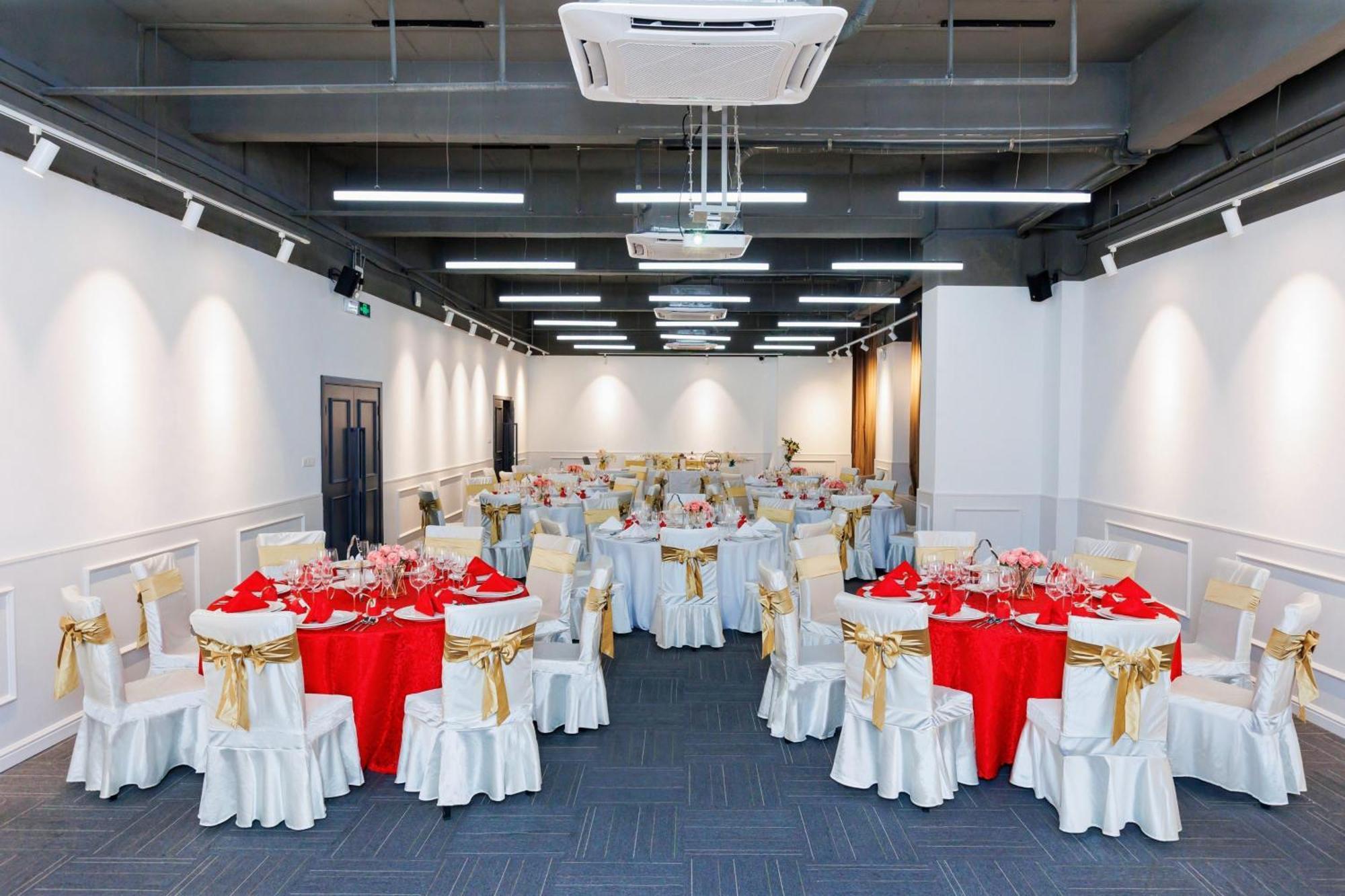 Hotel Bridal Tea House Hotel-free Shuttle Bus For Fair