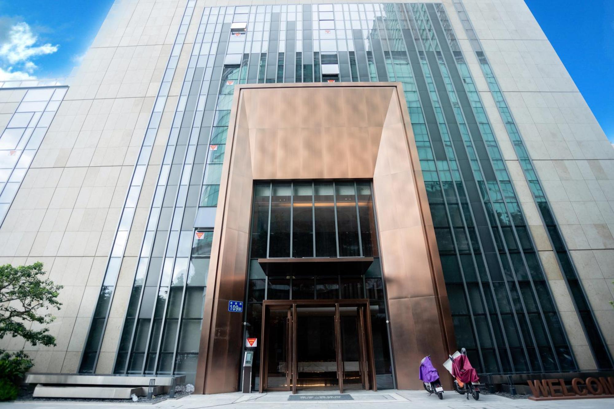 Sunny International From Beijing Road Apartemen