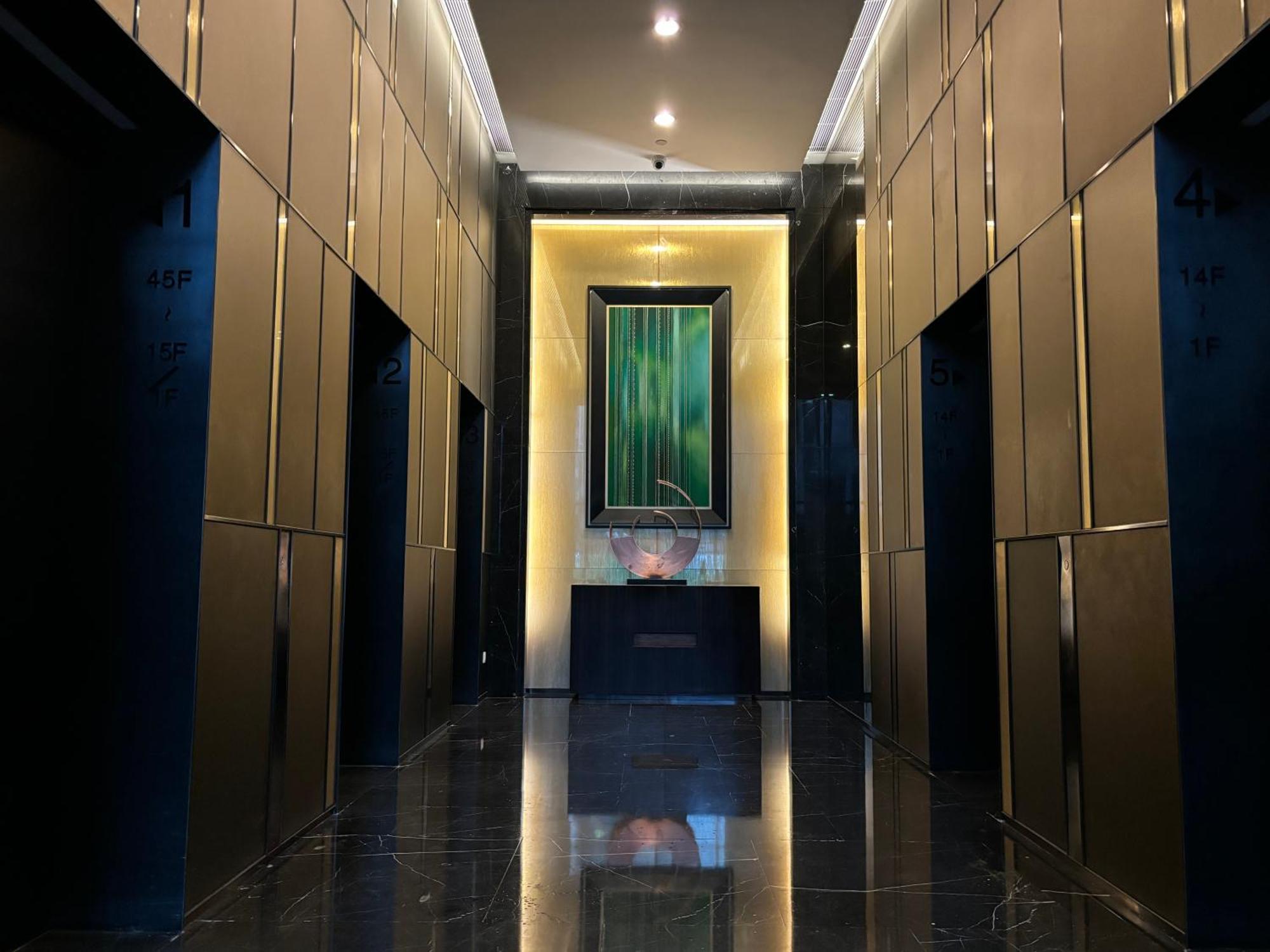 City Pazhou Apartment