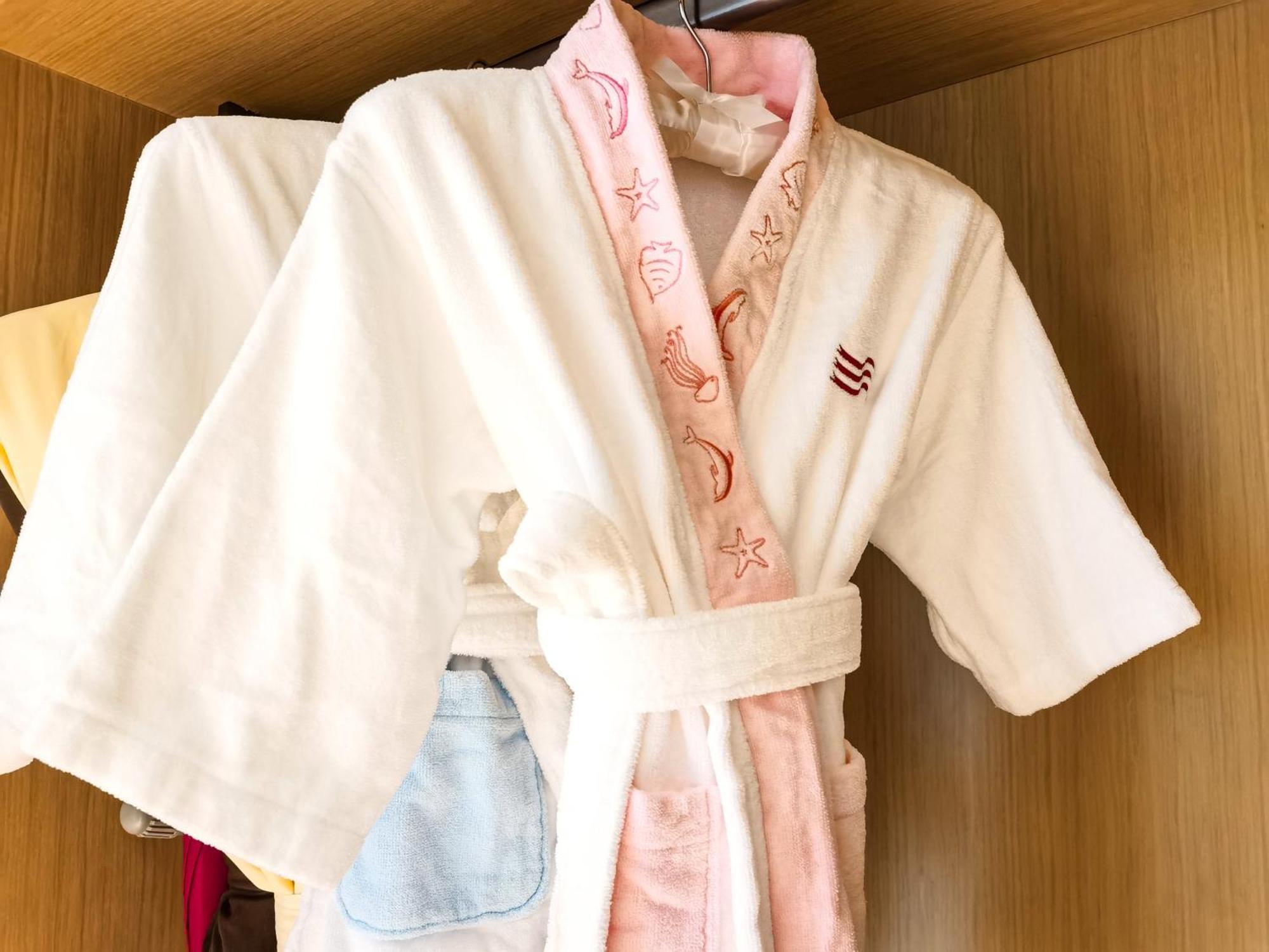 Crowne Plaza Foshan Nanhai - An Ihg -free Fair Shuttle Bus &live Music Performance Hotel Guangzhou