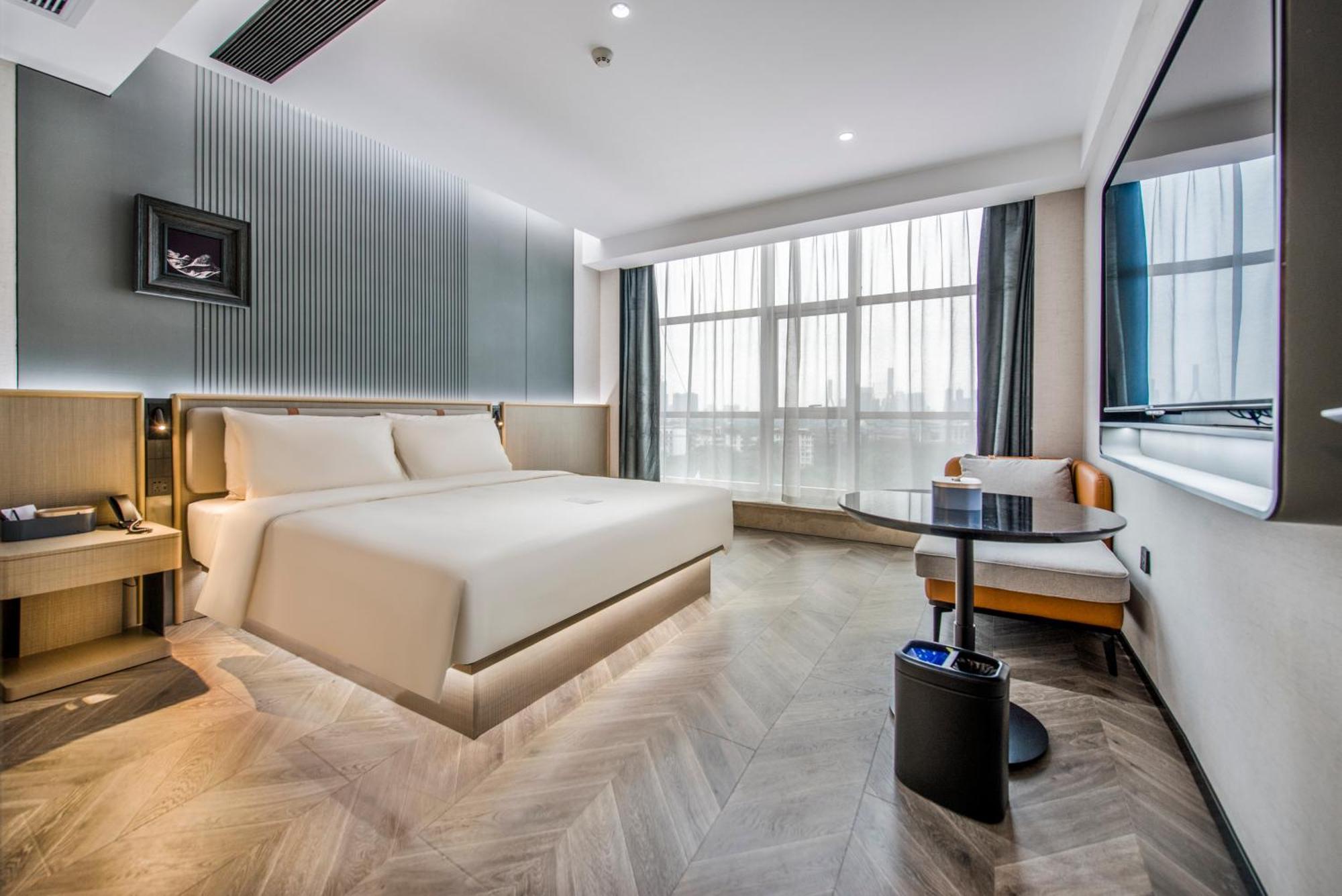 Atour S Taikoo Wharf Pearl River 5*