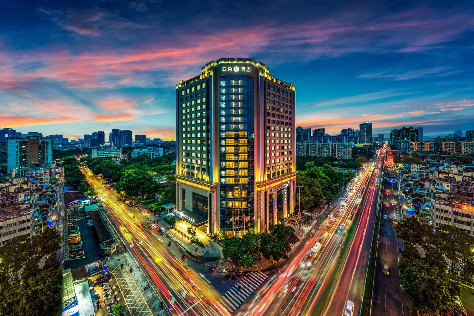 Atour S Taikoo Wharf Pearl River 5* Guangzhou