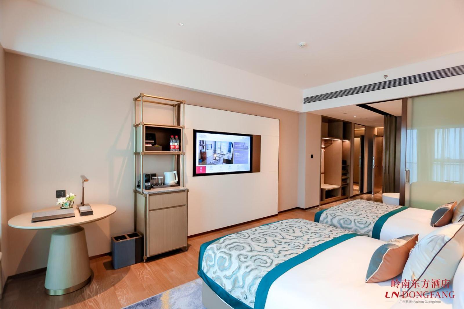 Pazhou Ln Dongfang Hotel-free Shuttle Bus To The Pazhou Convention Complex During Fair Period 4*