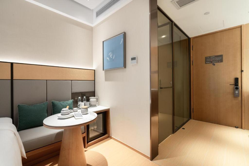 Ji Tower 3* Canton