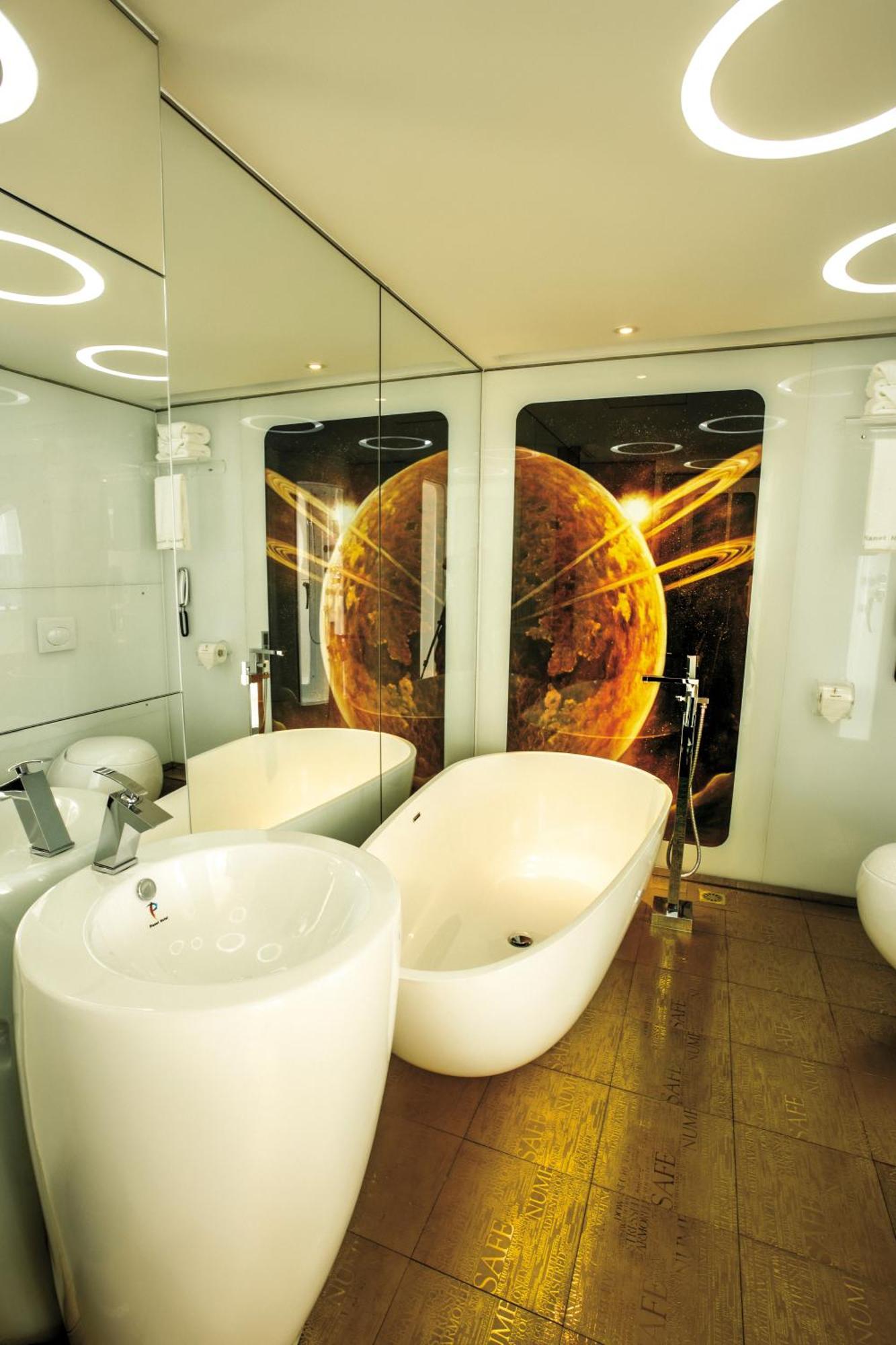 Hotel Planet