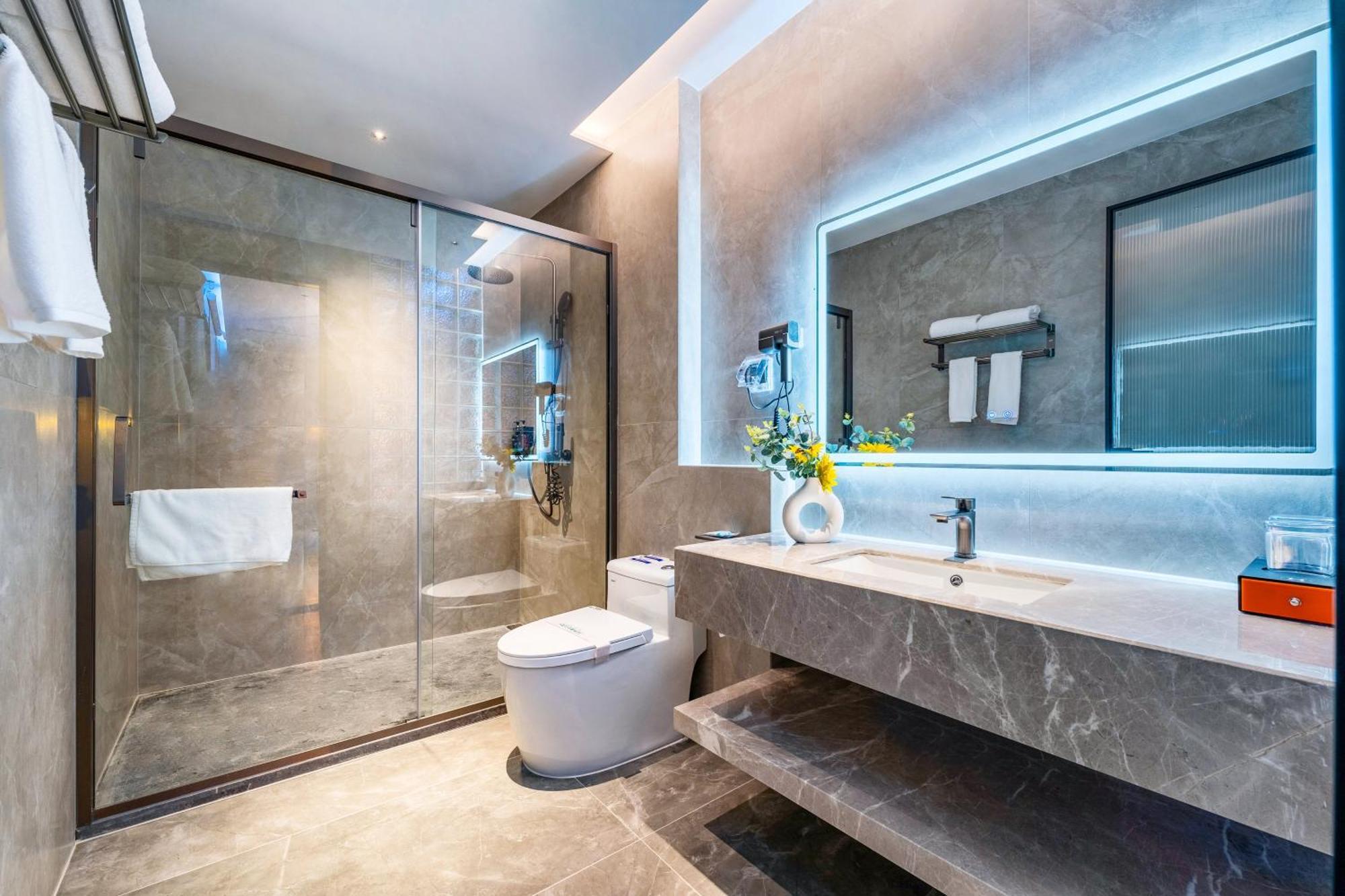 Henghe Selected S Design Hotel - Flagship Store Of Guangzhou Baiyun Railway Station International Convention Center--Reputation Preferred Hotel