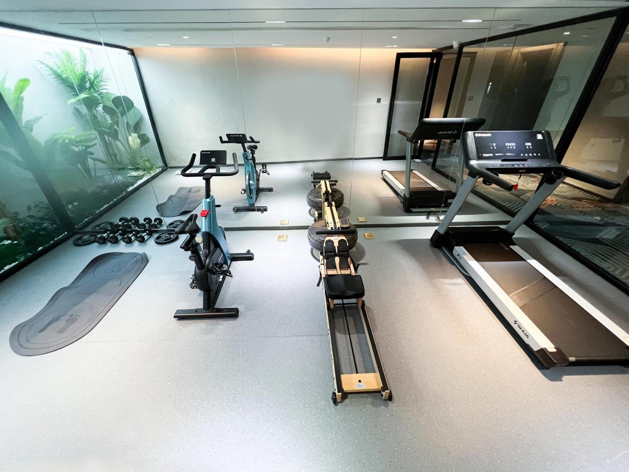 Hotel Yizhi - East Railway Station Tianhe Sports Center