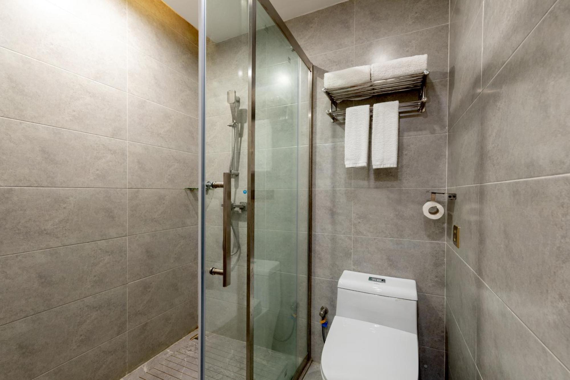 Xana Lite - Fangcun Huadiwan Metro Station 3*