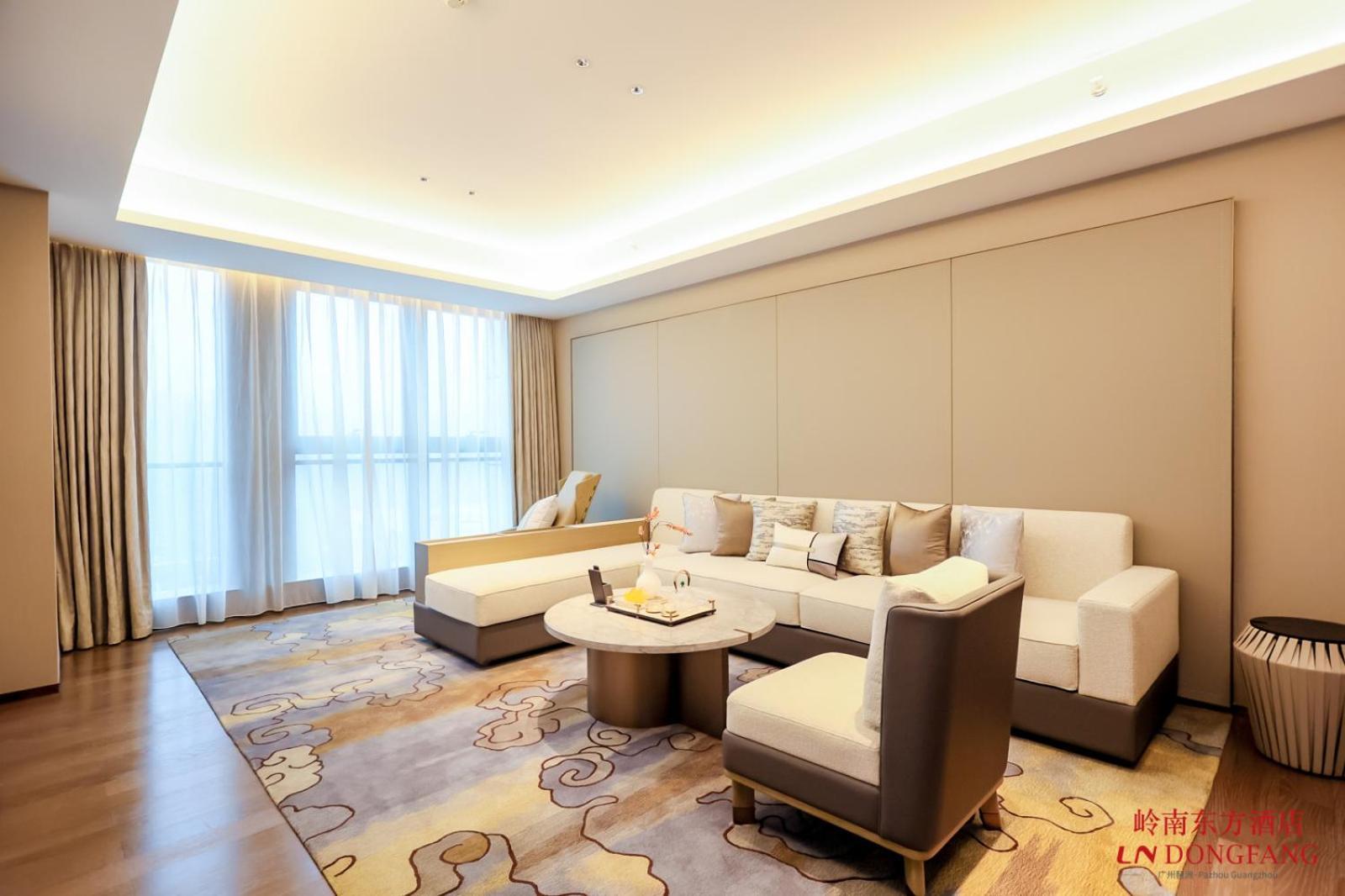 Hotel Pazhou Ln Dongfang Hotel-free Shuttle Bus To The Pazhou Convention Complex During Fair Period Canton
