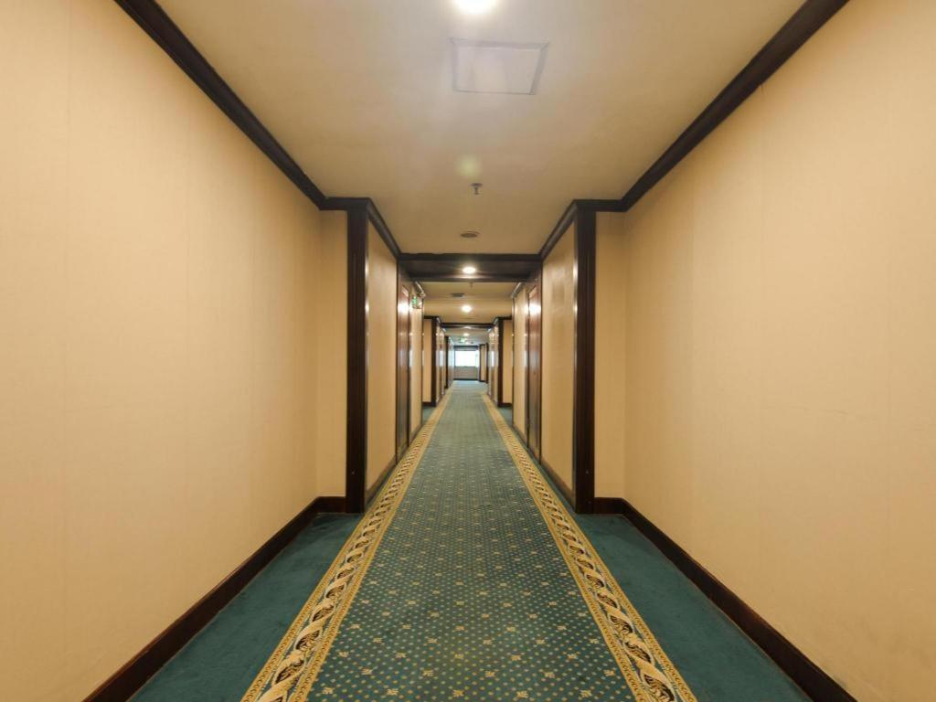 New Pearl River 4* Canton