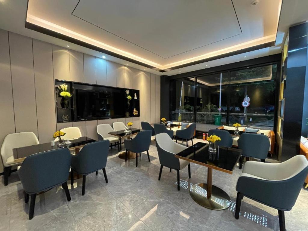 Hotel Echarm South Railway Station 3*
