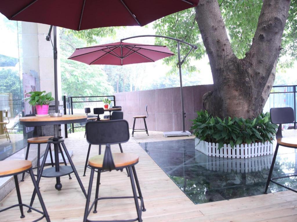 Lavande Pazhou Branch 4*