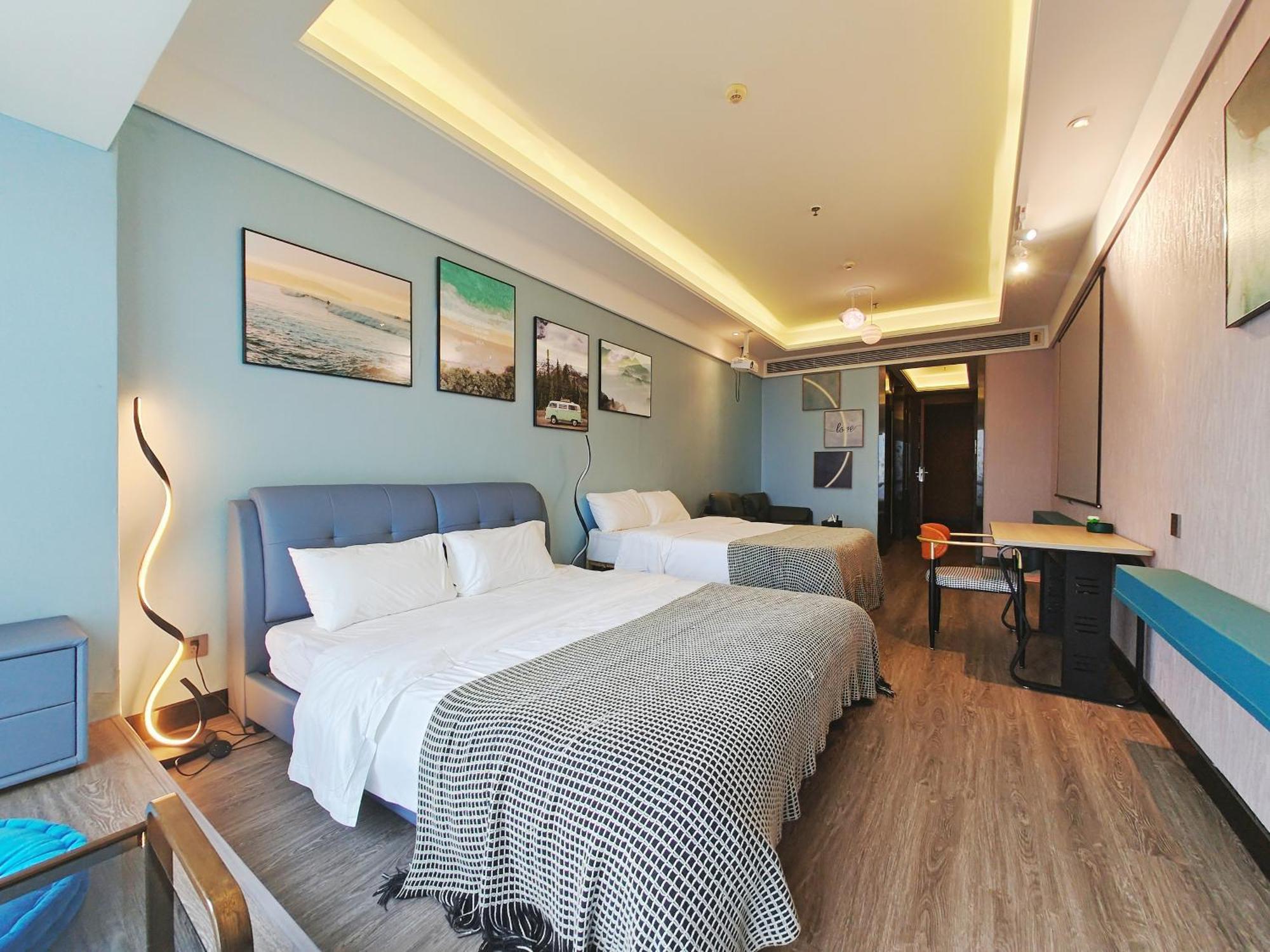 Star Stage International - 1min To Line2 & Line8 Changgang Stn-free Private Car Delivery To Fair From Apr 15th To 4th Apartment Guangzhou