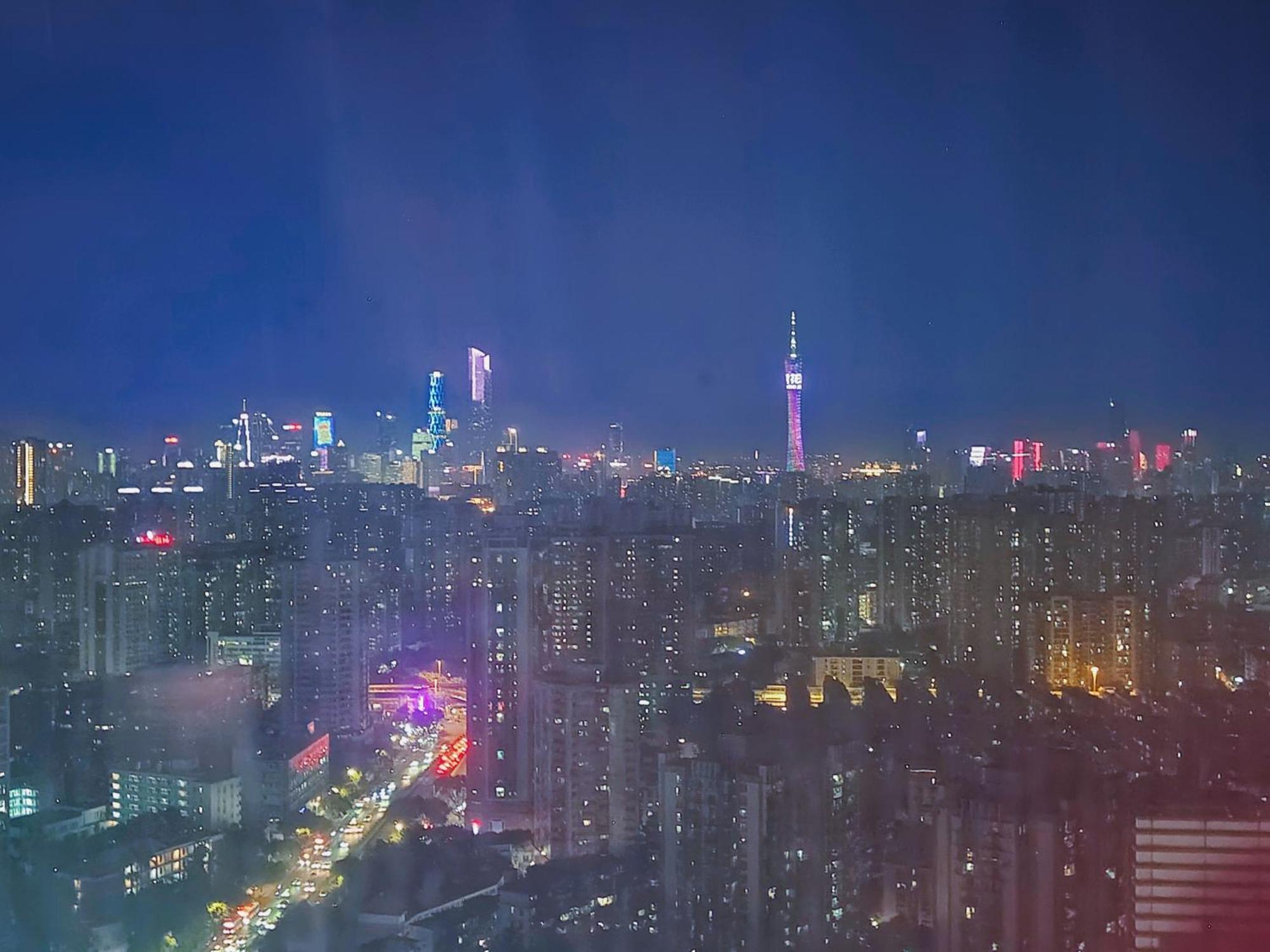 Star Stage International - 1min To Line2 & Line8 Changgang Stn-free Private Car Delivery To Fair From Apr 15th To 4th Apartment Guangzhou
