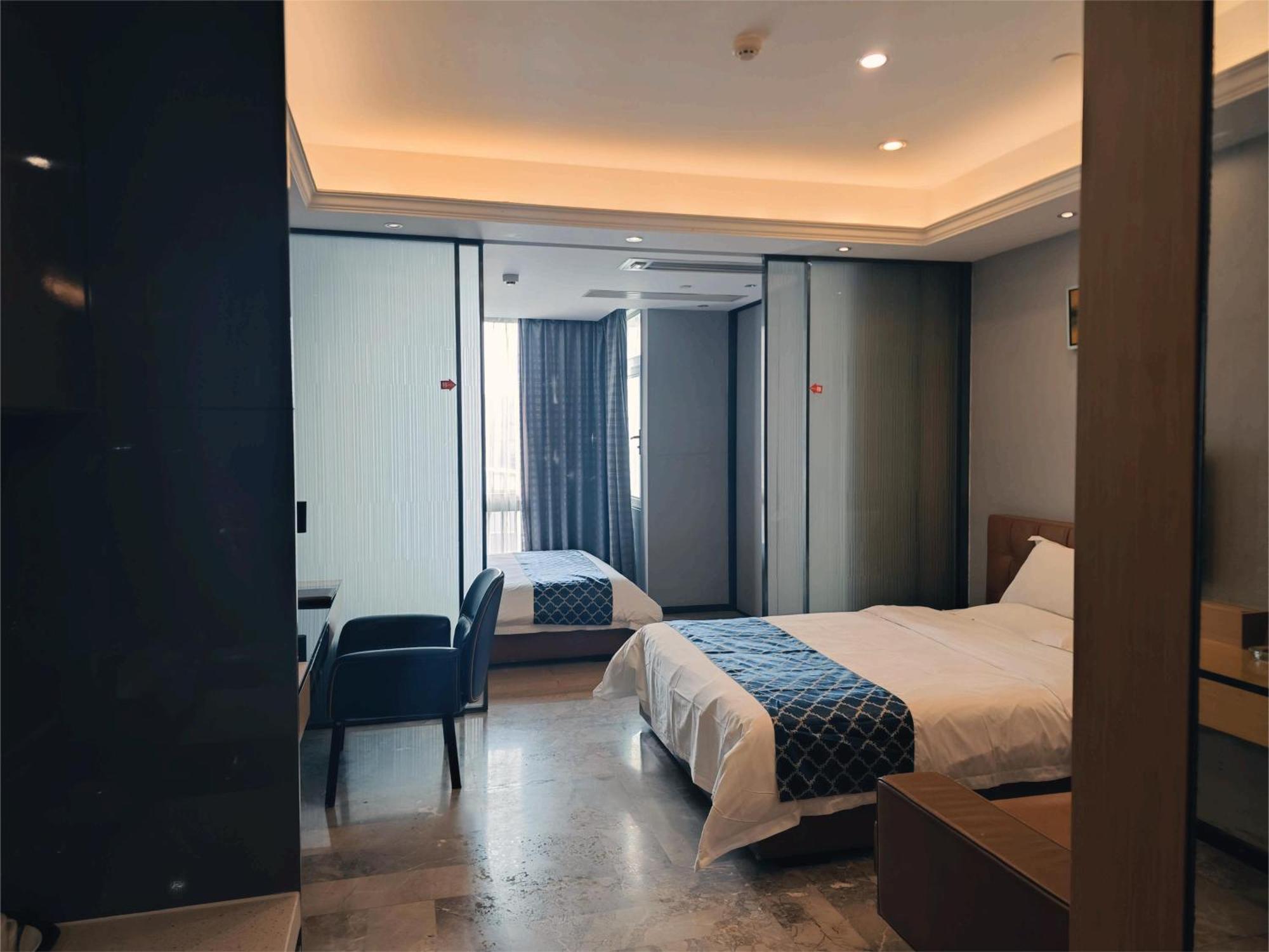 Lemon Tree International - Beijing Road Jiedeng Metropolis Branch Aparthotel 4*