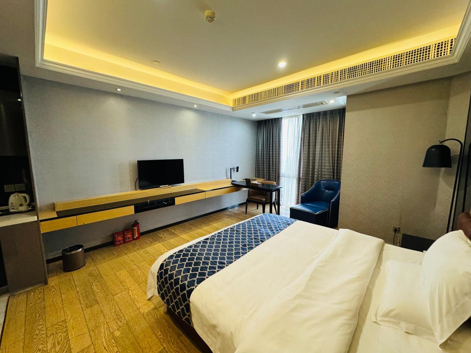 Lemon Tree International - Beijing Road Jiedeng Metropolis Branch Aparthotel 4*