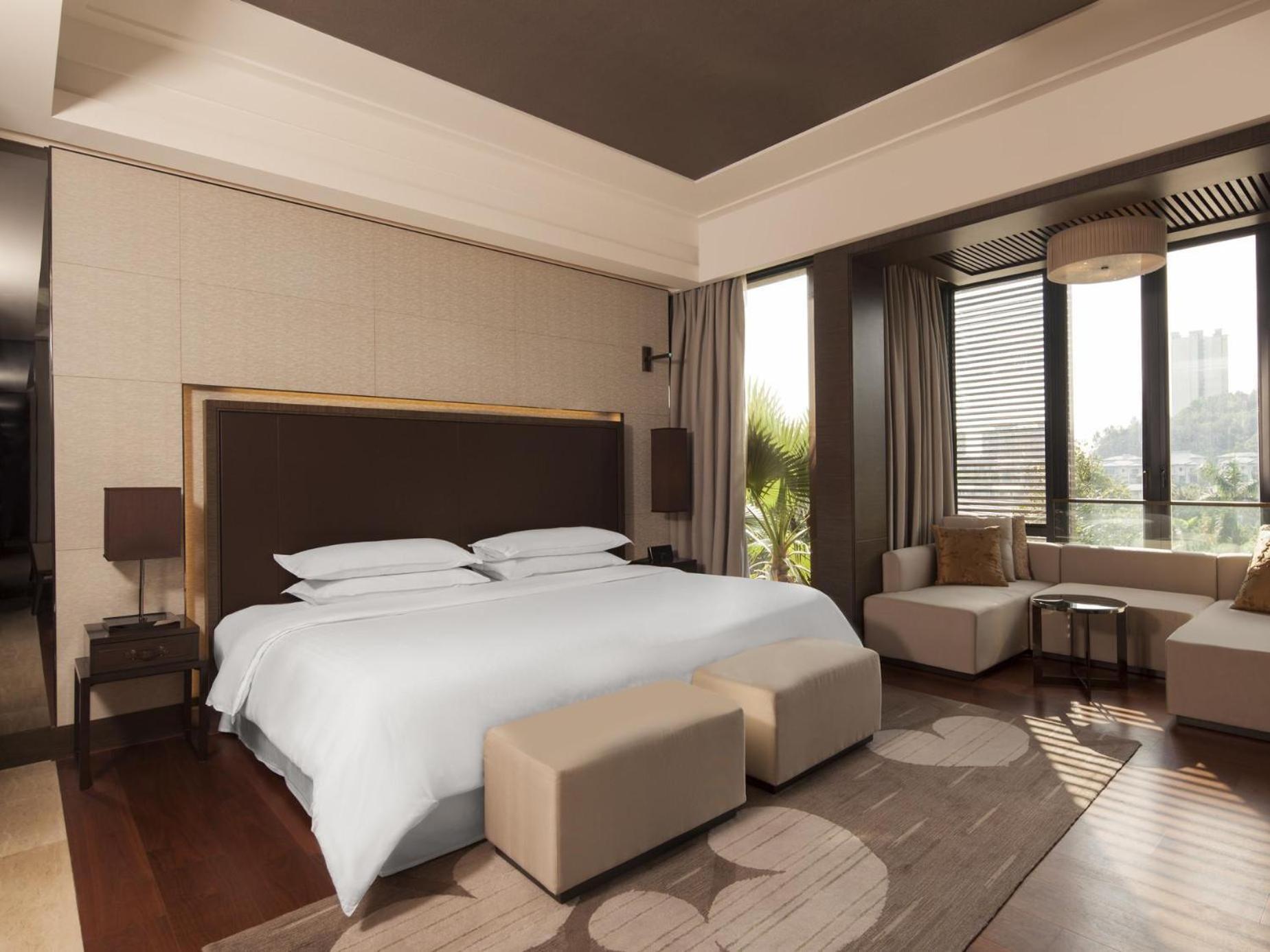 The Mulian Urban Huadu Resort 4*
