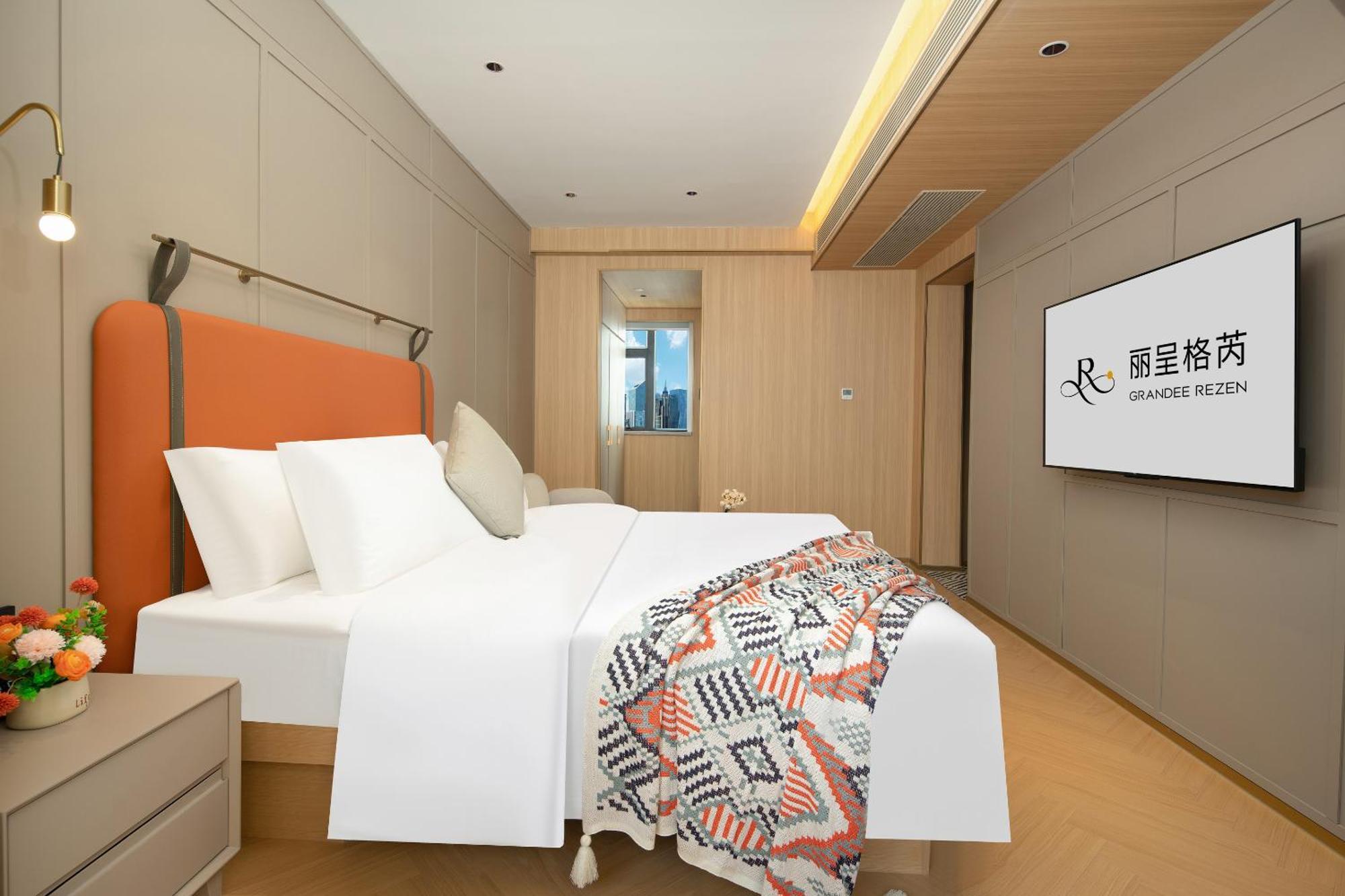 Hotel Grandee Rezen - Taikoo Hui Plaza Shipaiqiao Metro Station 5*