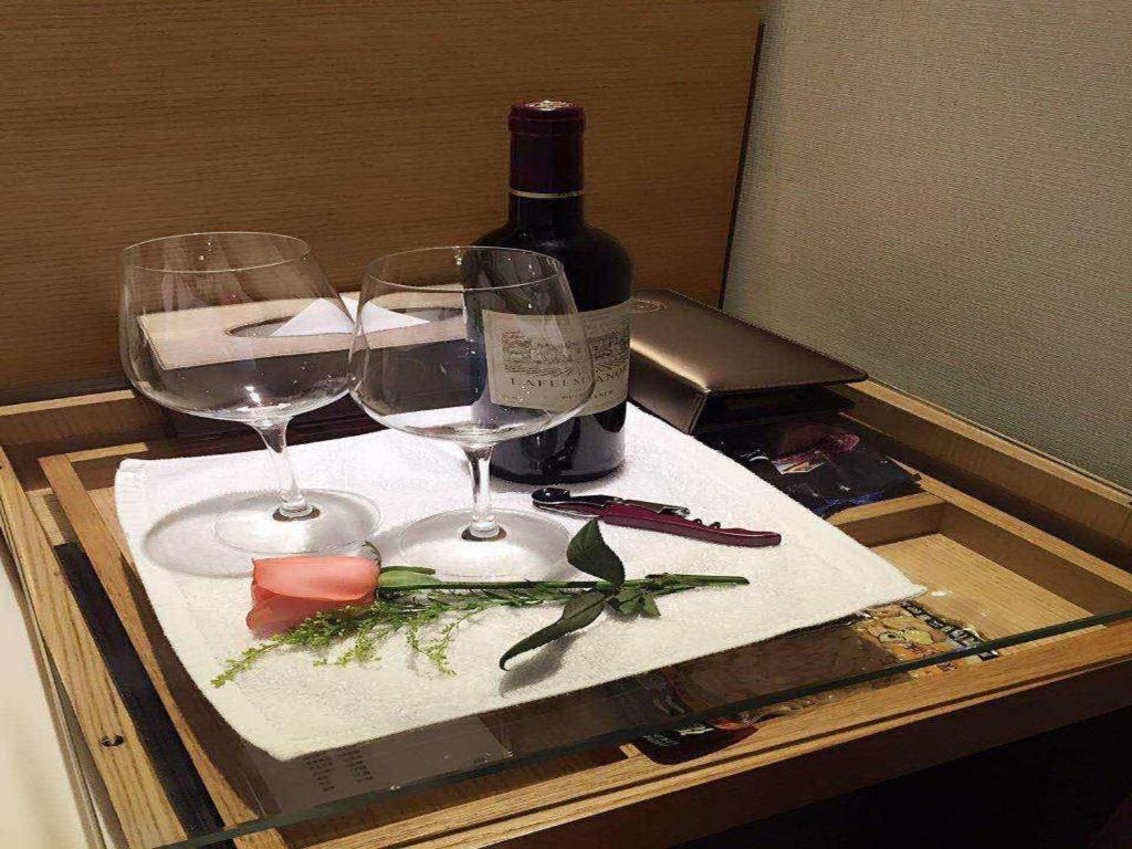 Lavande Zhengjia Plaza Branch Hotel