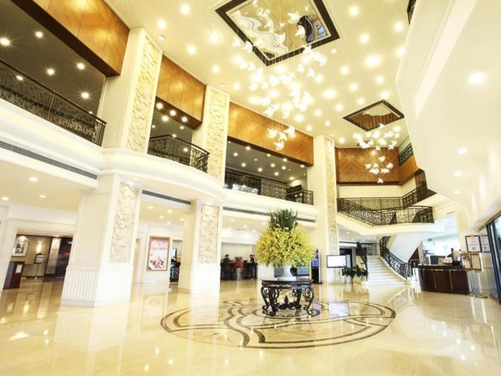 Hotel Rosedale & 4*