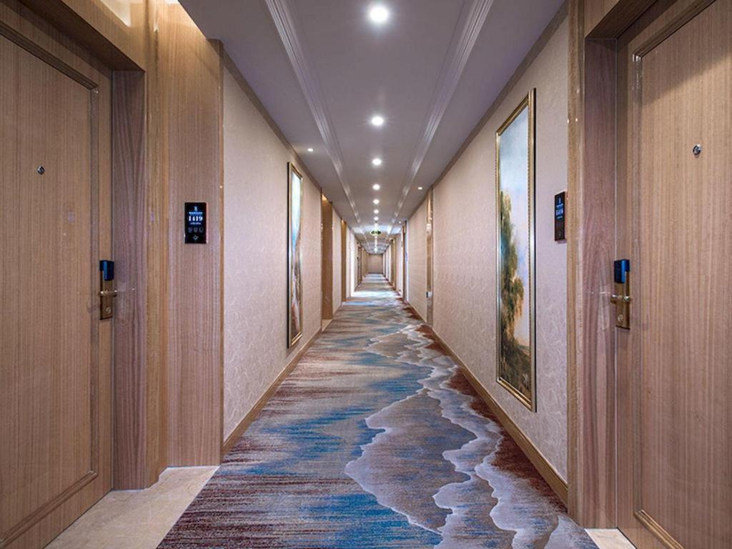 Vienna International Shijin 3* Canton